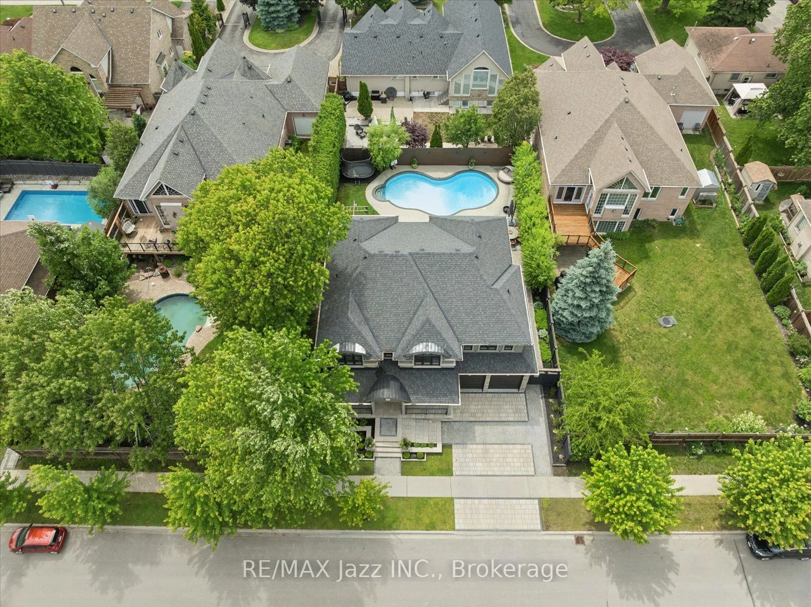 82 Bridlewood Boulevard