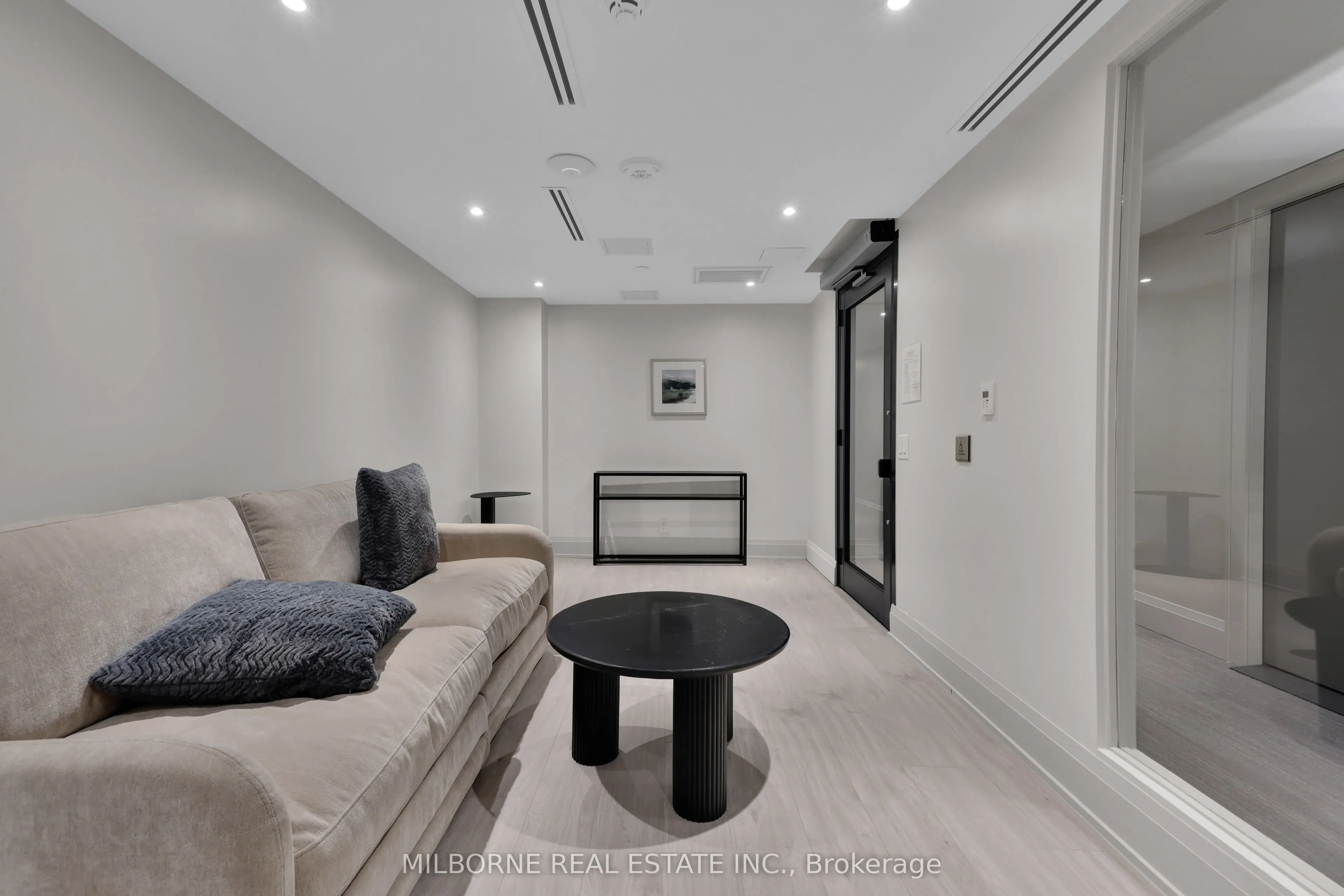 2 Manderley Drive #701