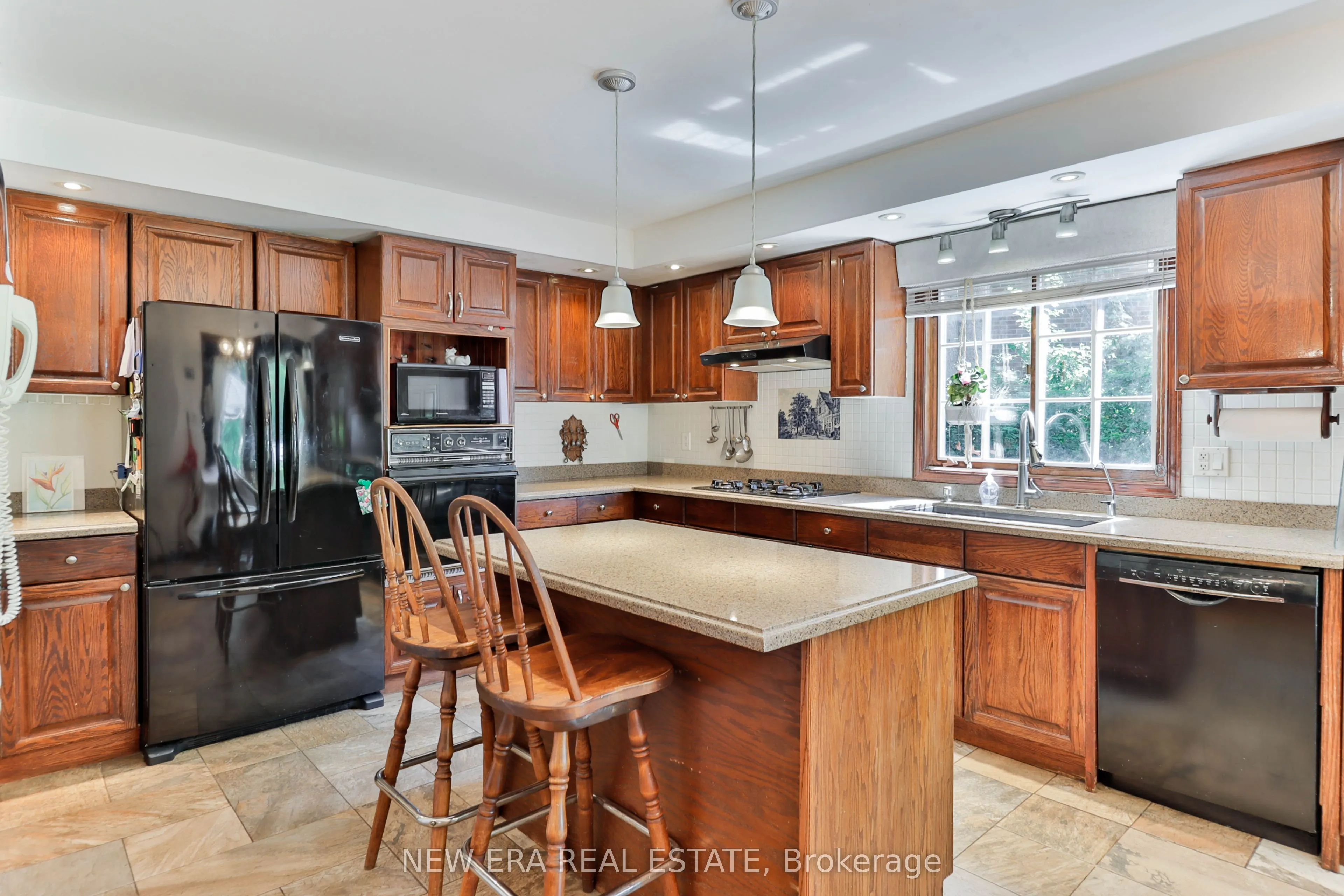37 Glenthorne Drive