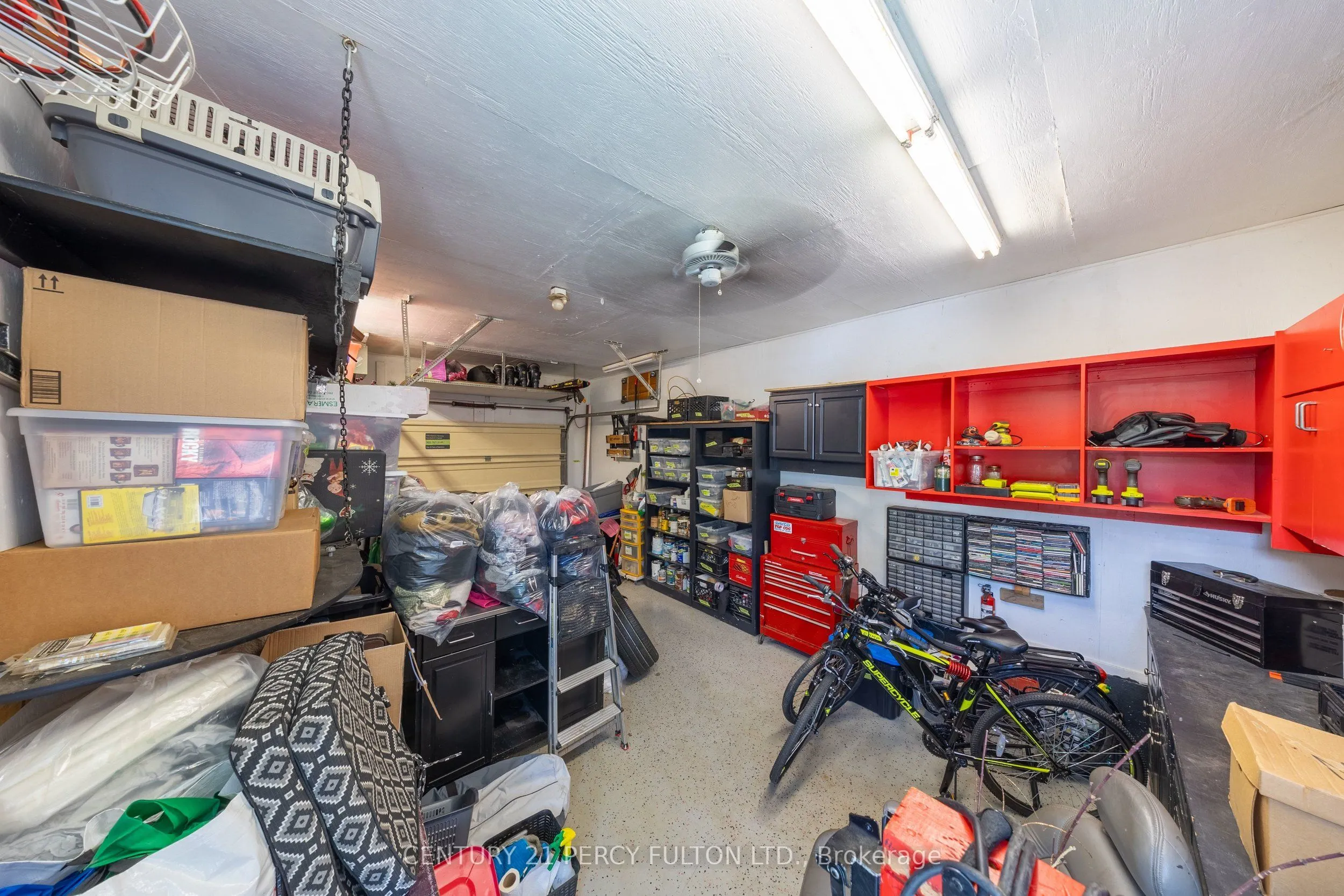 816 SIMCOE Street N