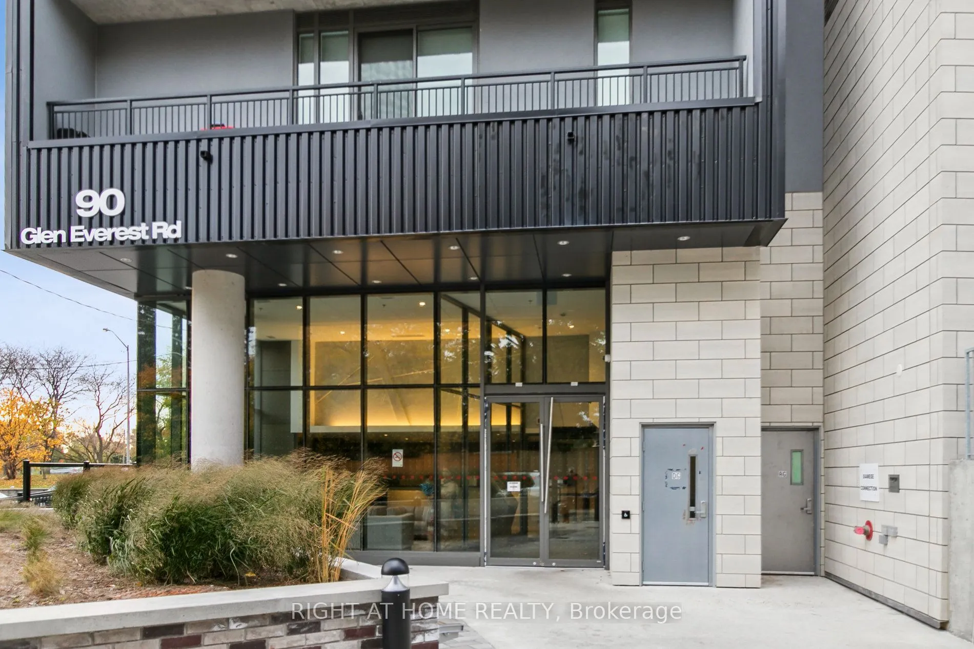 90 Glen Everest Road #114