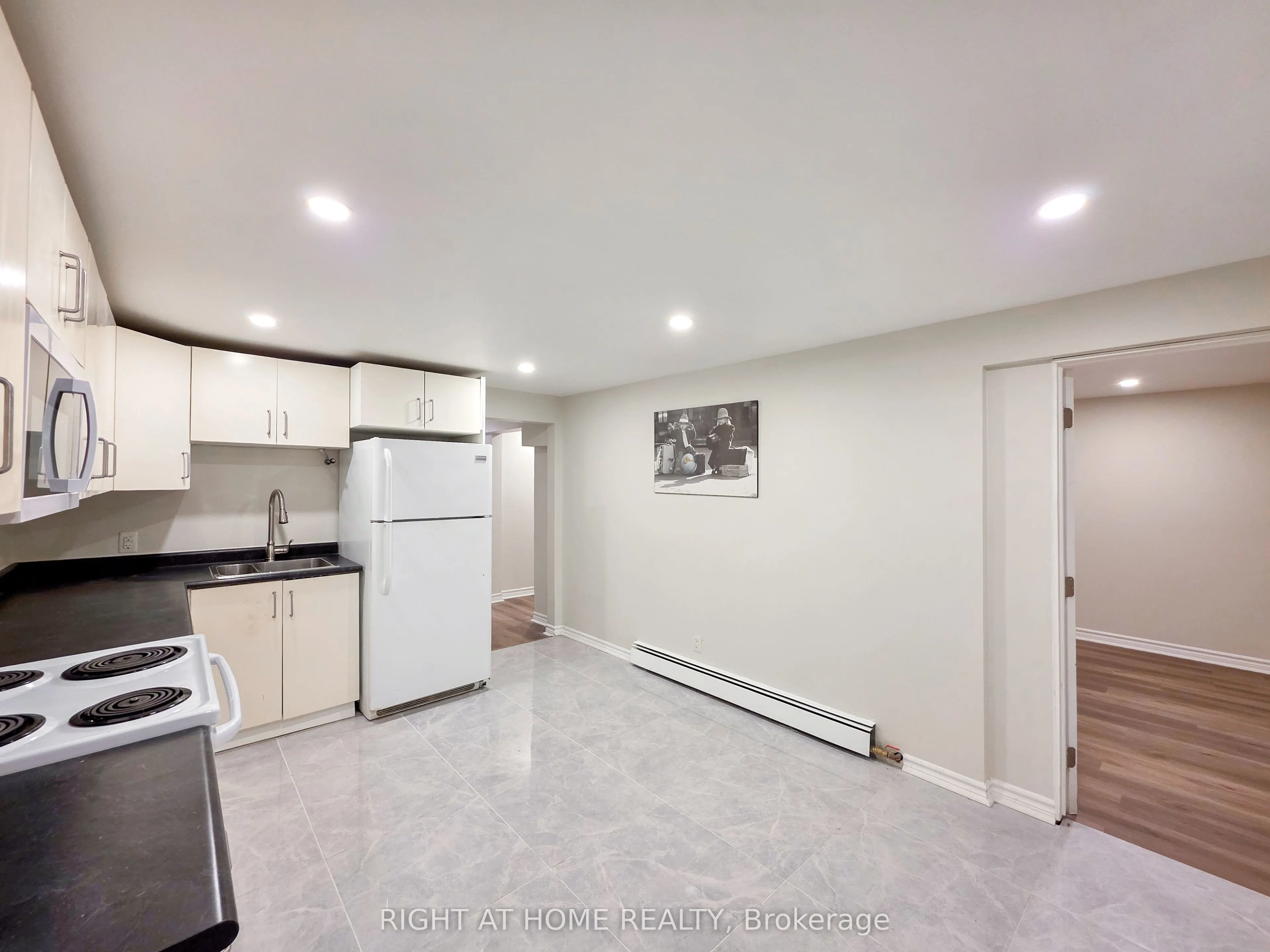 708 Carnegie Avenue #Lower