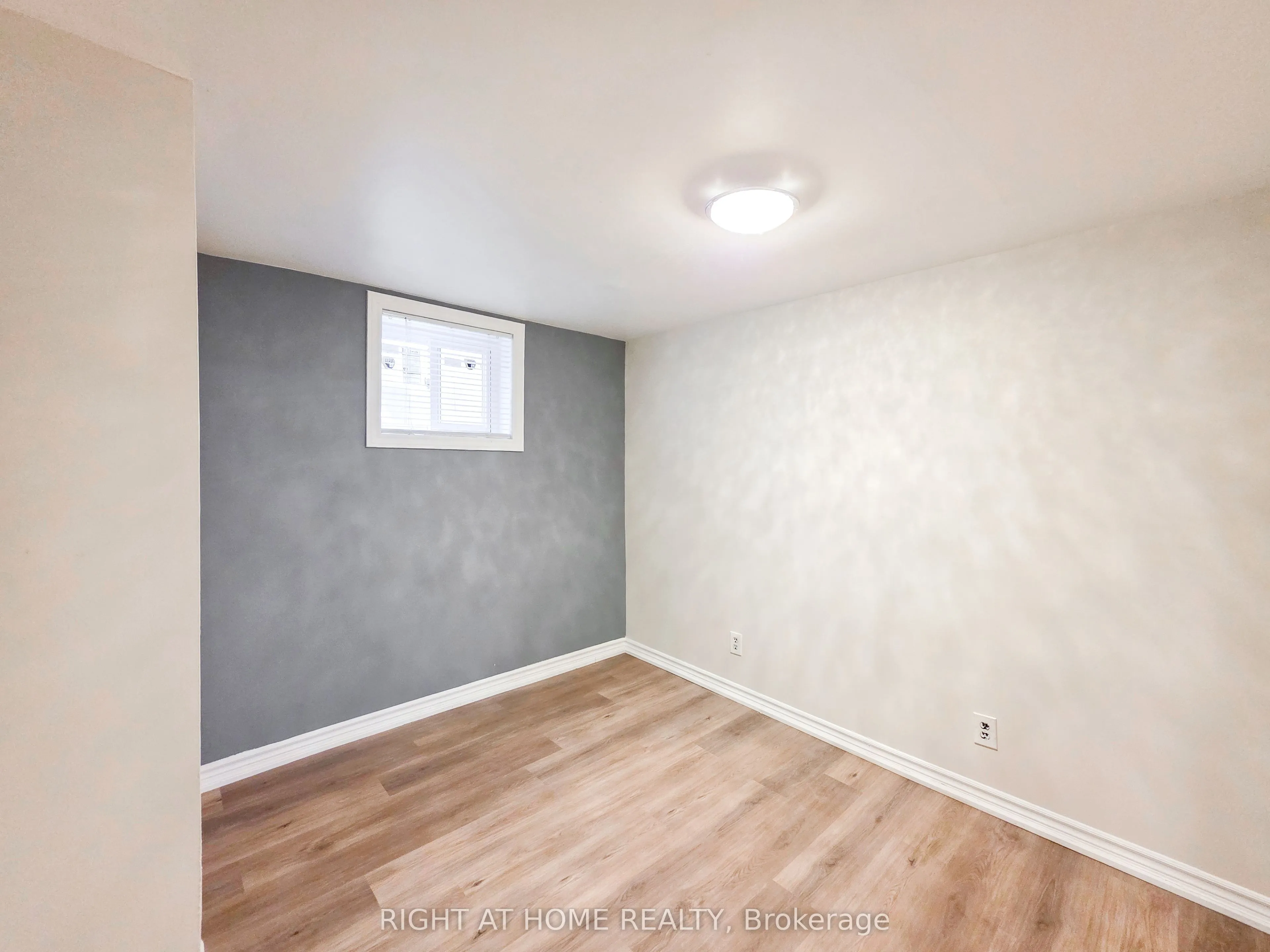 708 Carnegie Avenue #Lower