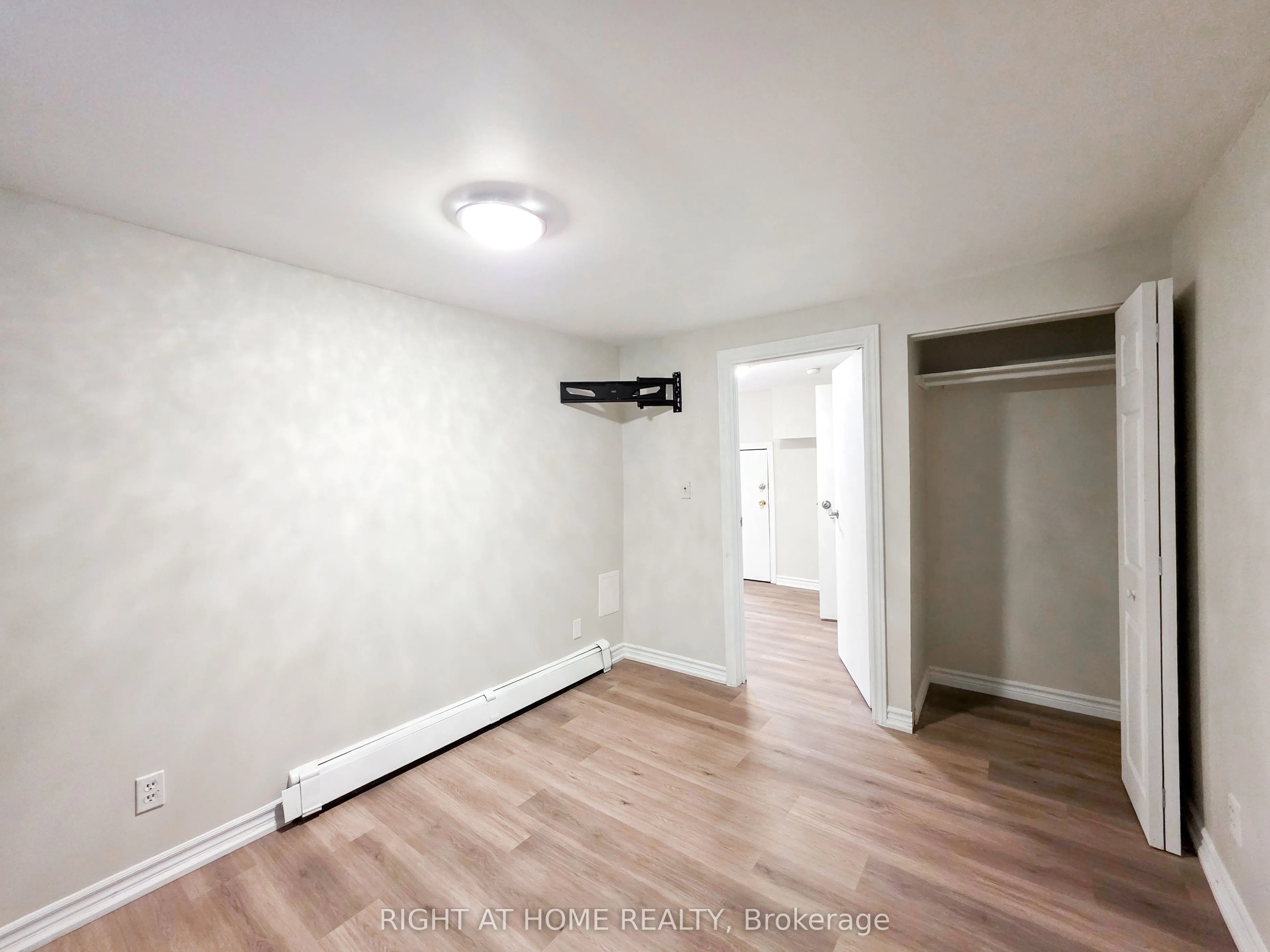 708 Carnegie Avenue #Lower