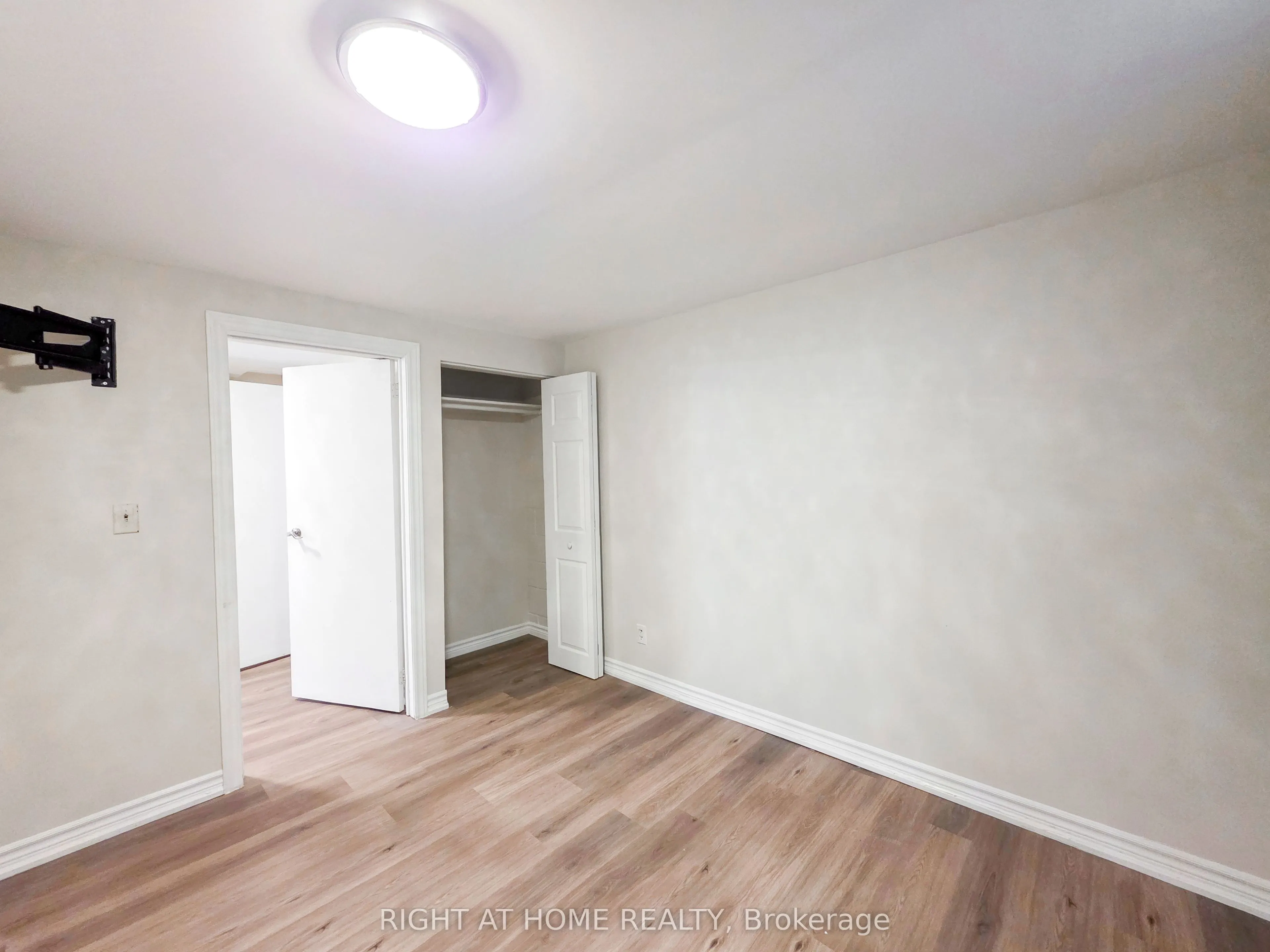 708 Carnegie Avenue #Lower