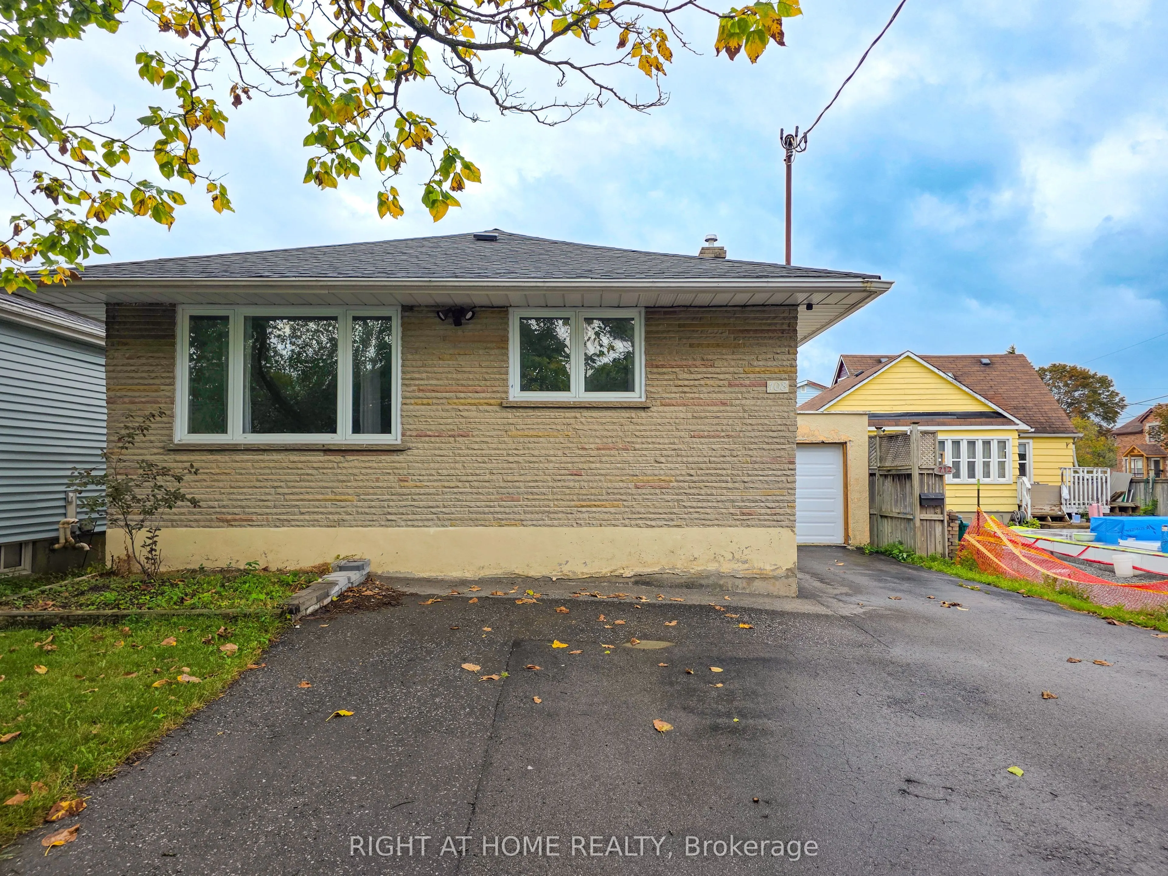 708 Carnegie Avenue #Lower