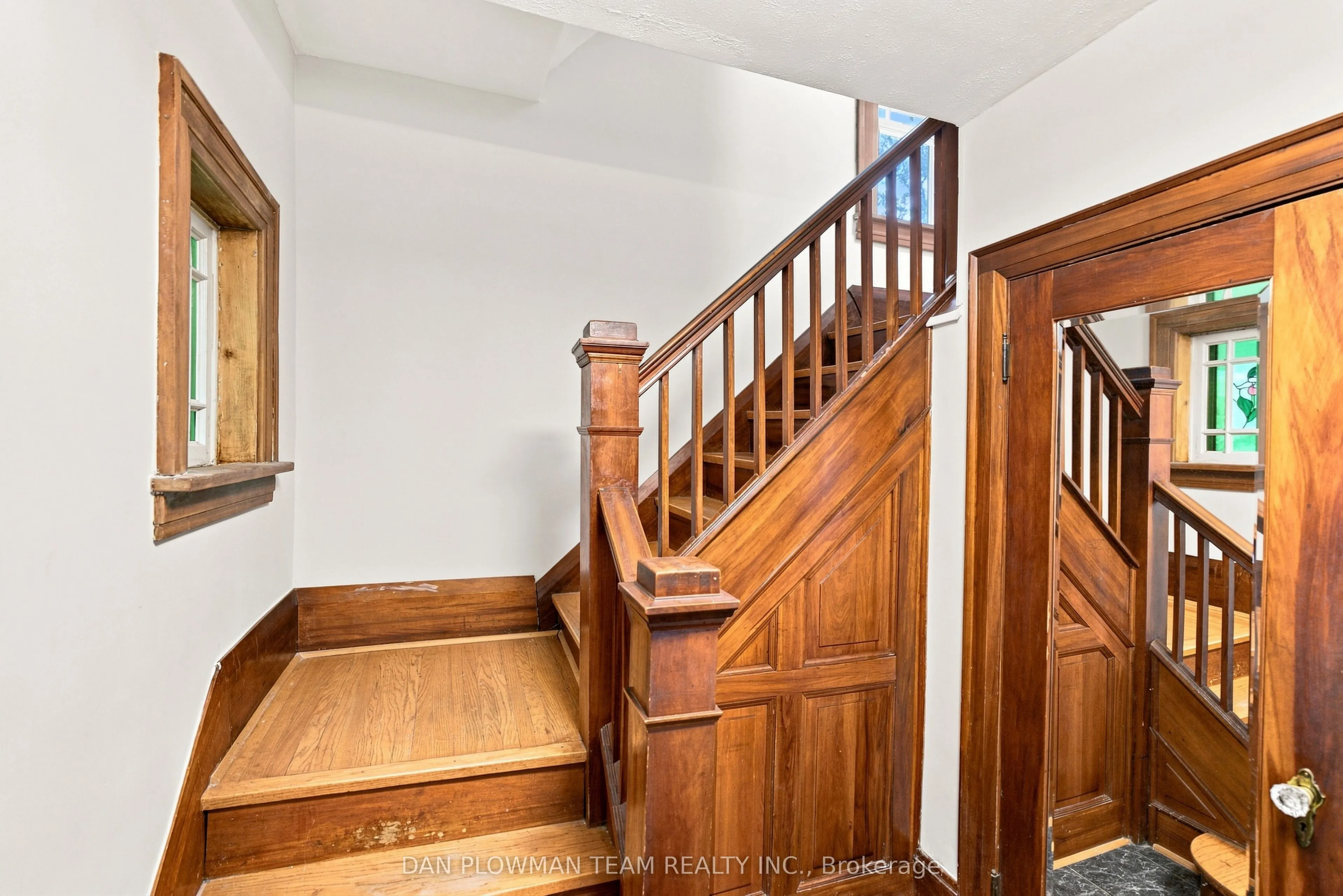 307 William Street E