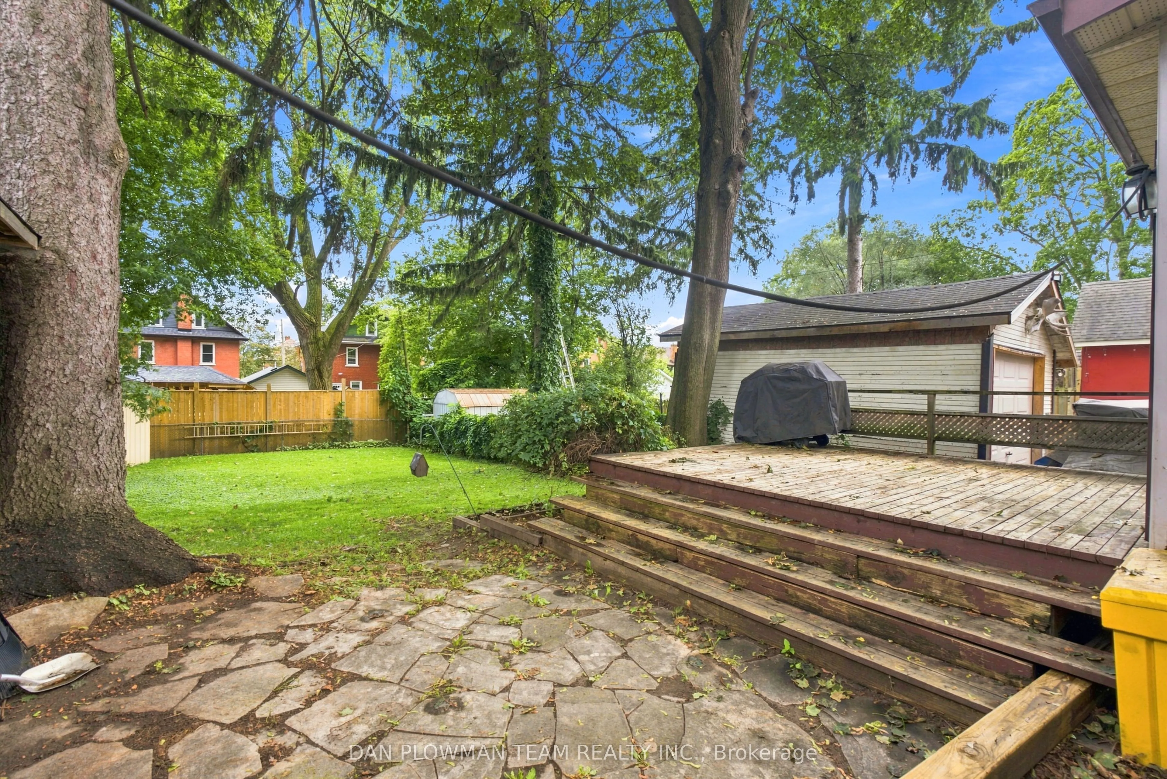 307 William Street E