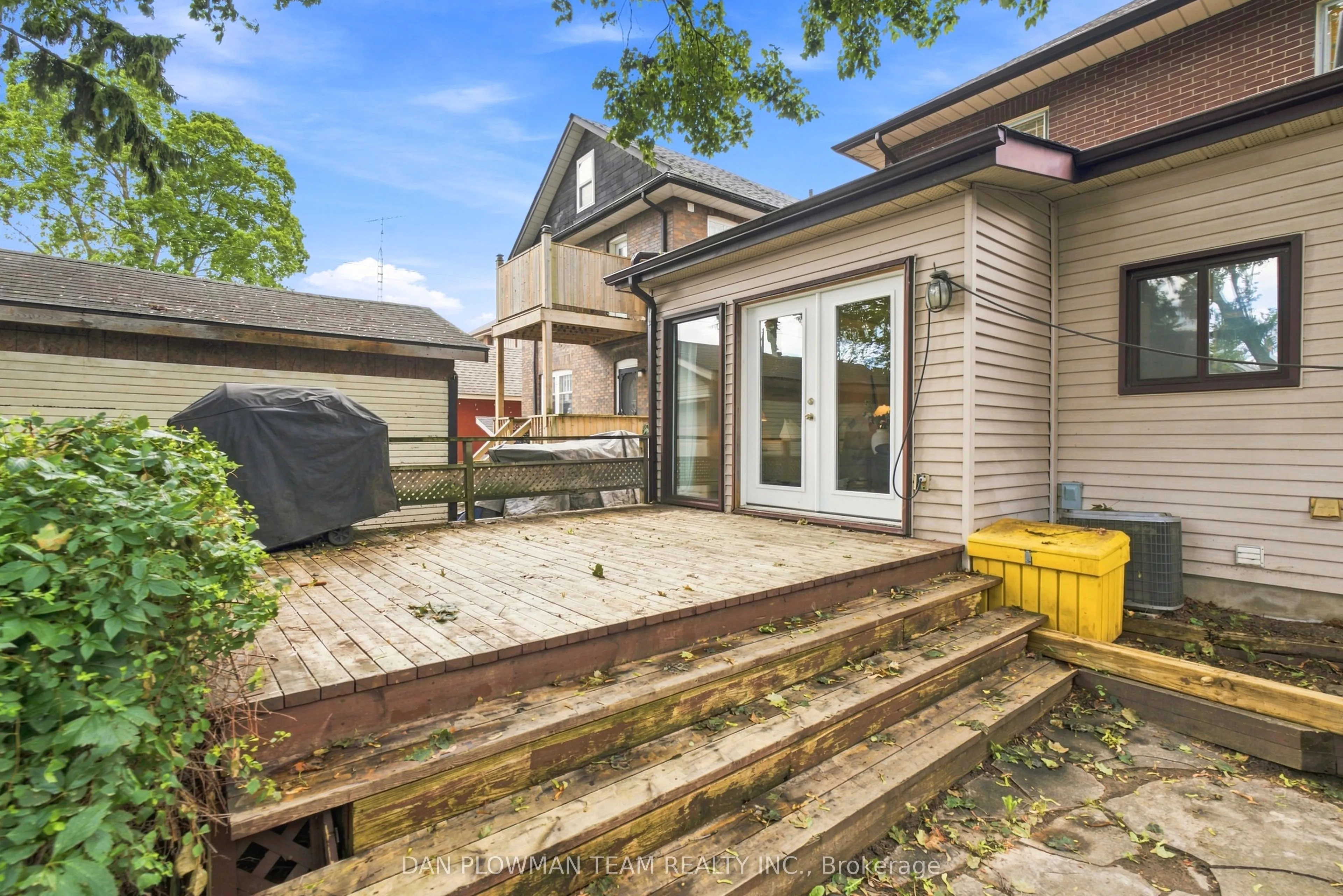 307 William Street E
