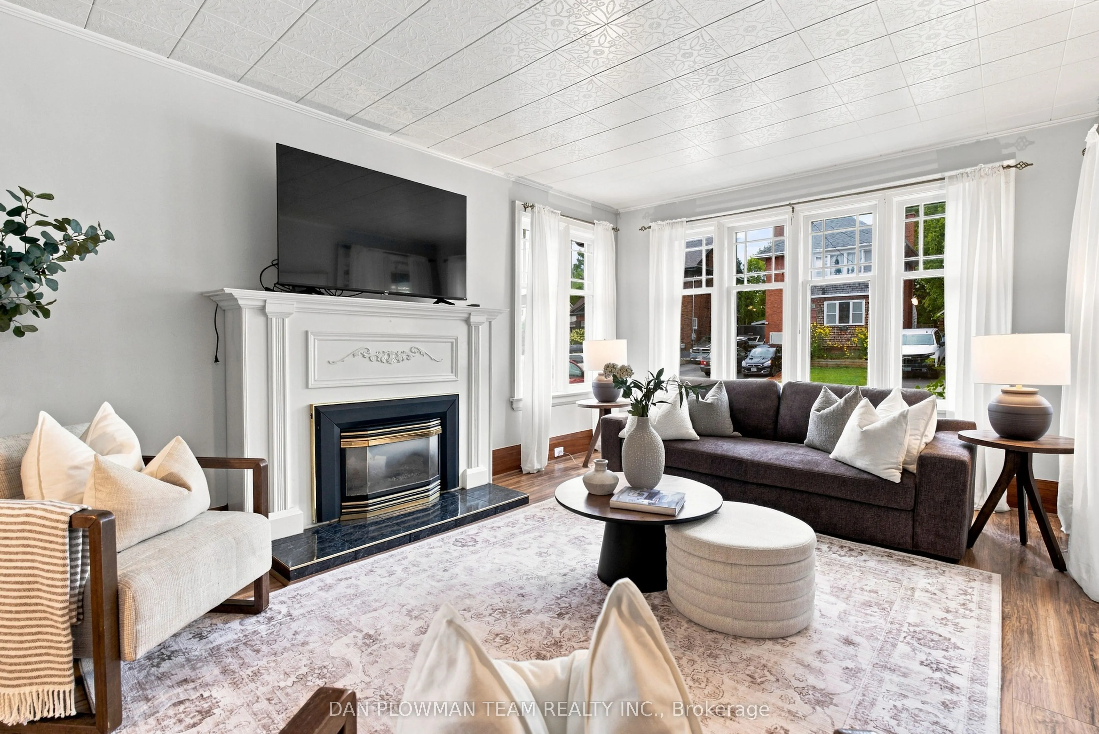 307 William Street E