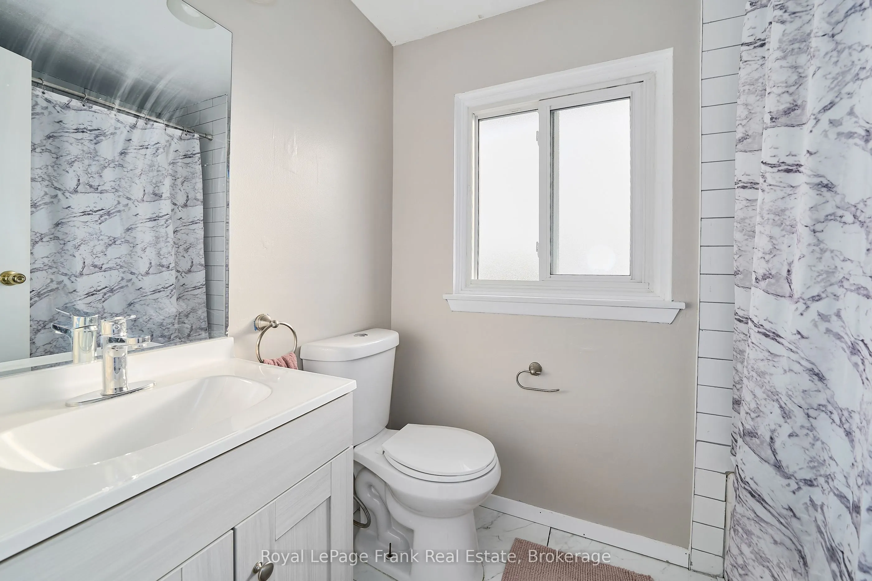 321 Blackthorn Street #39