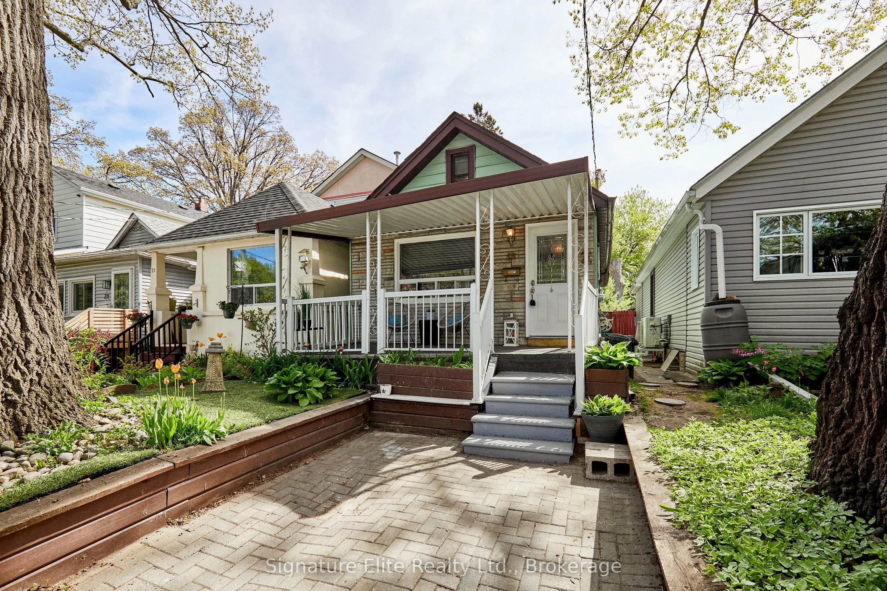 19 Kenworthy Avenue