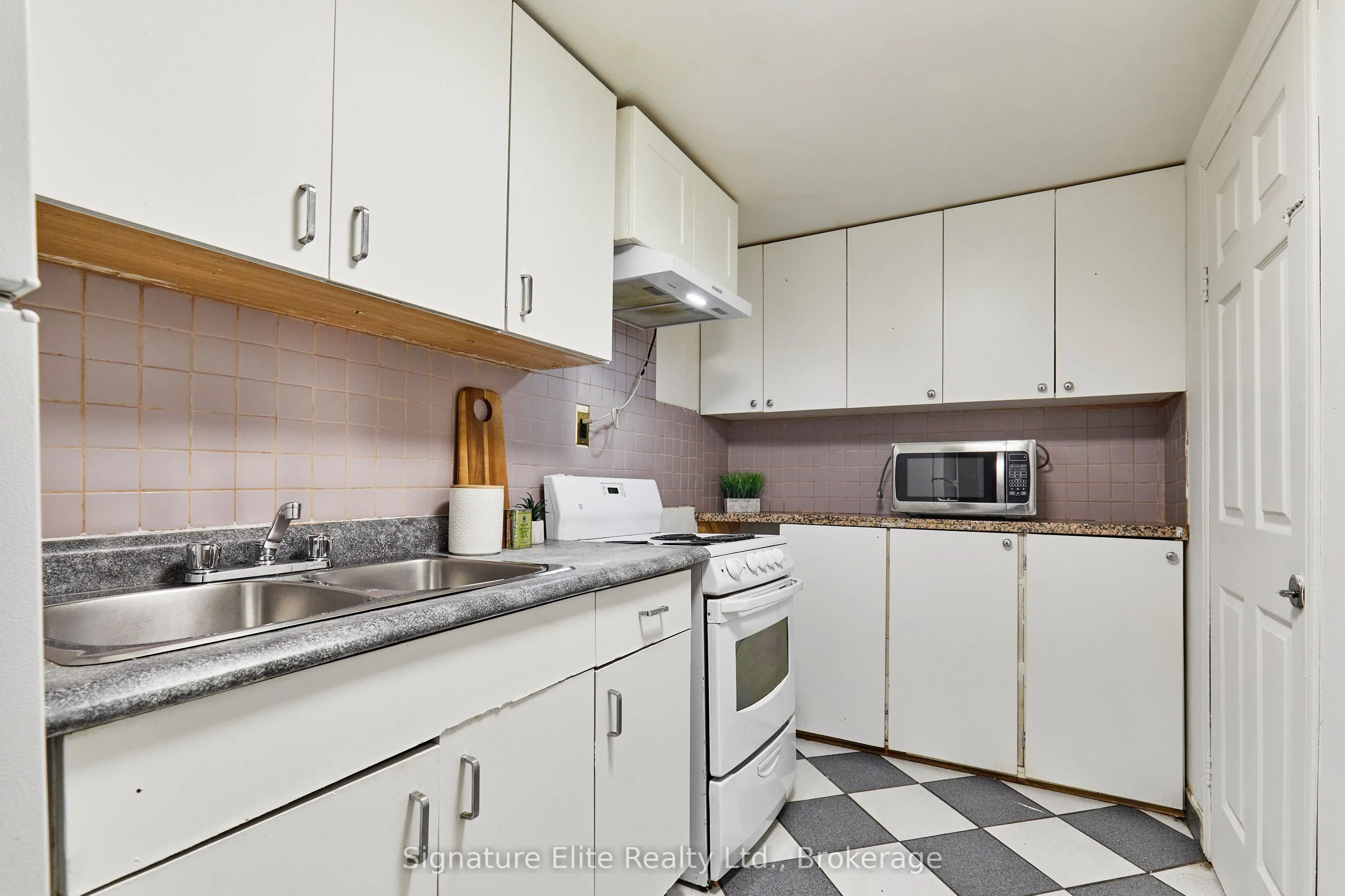 19 Kenworthy Avenue