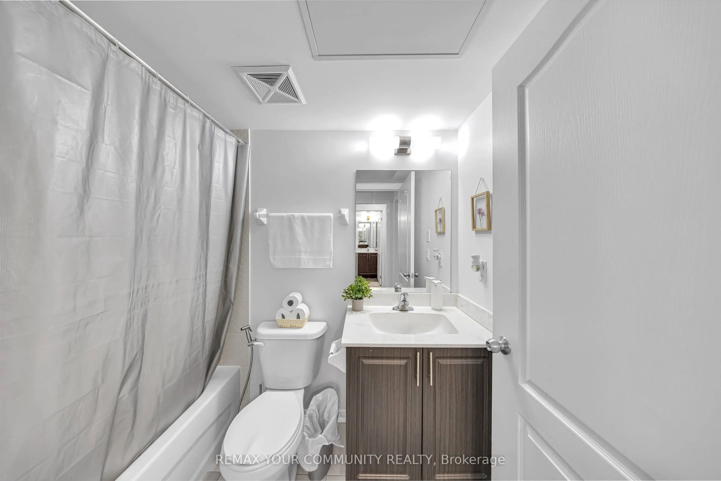 500 Kingbird Grove #120