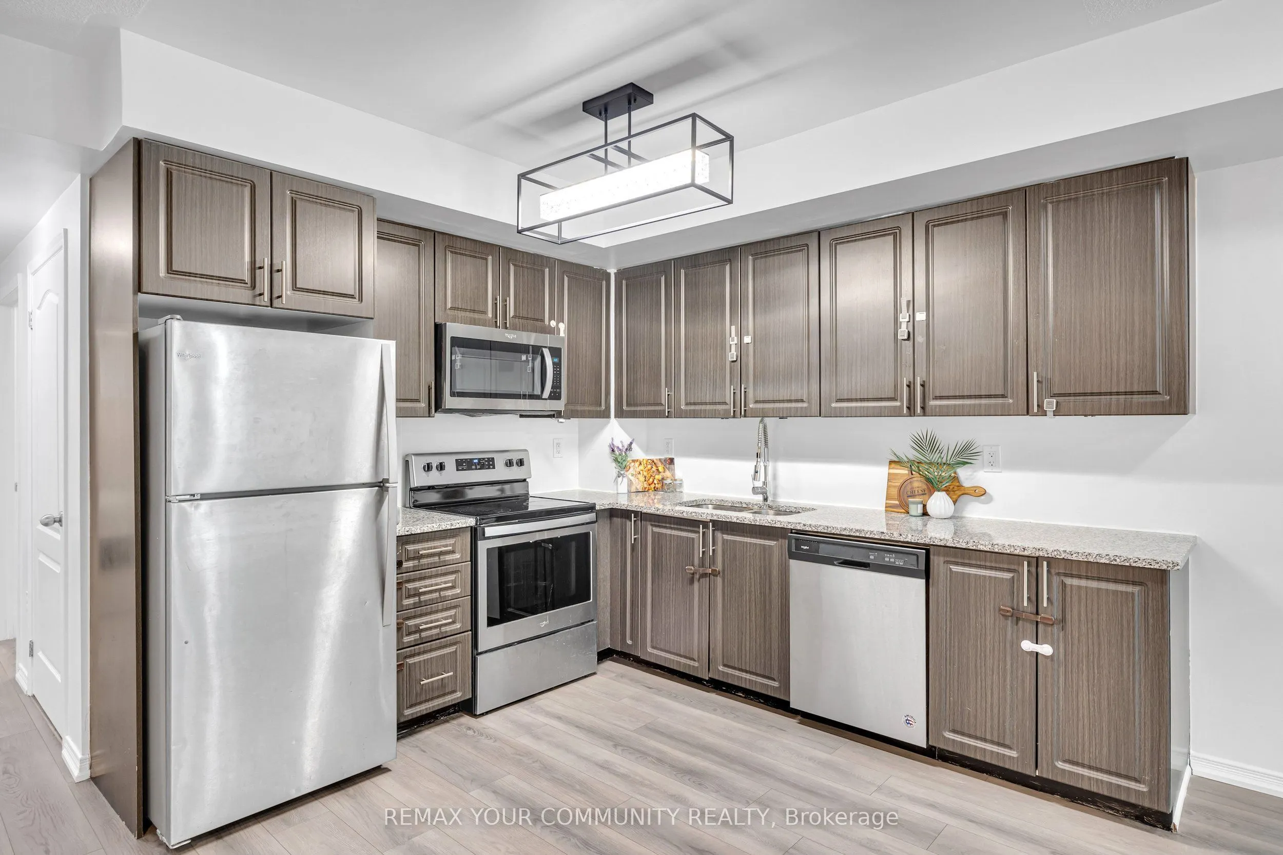 500 Kingbird Grove #120