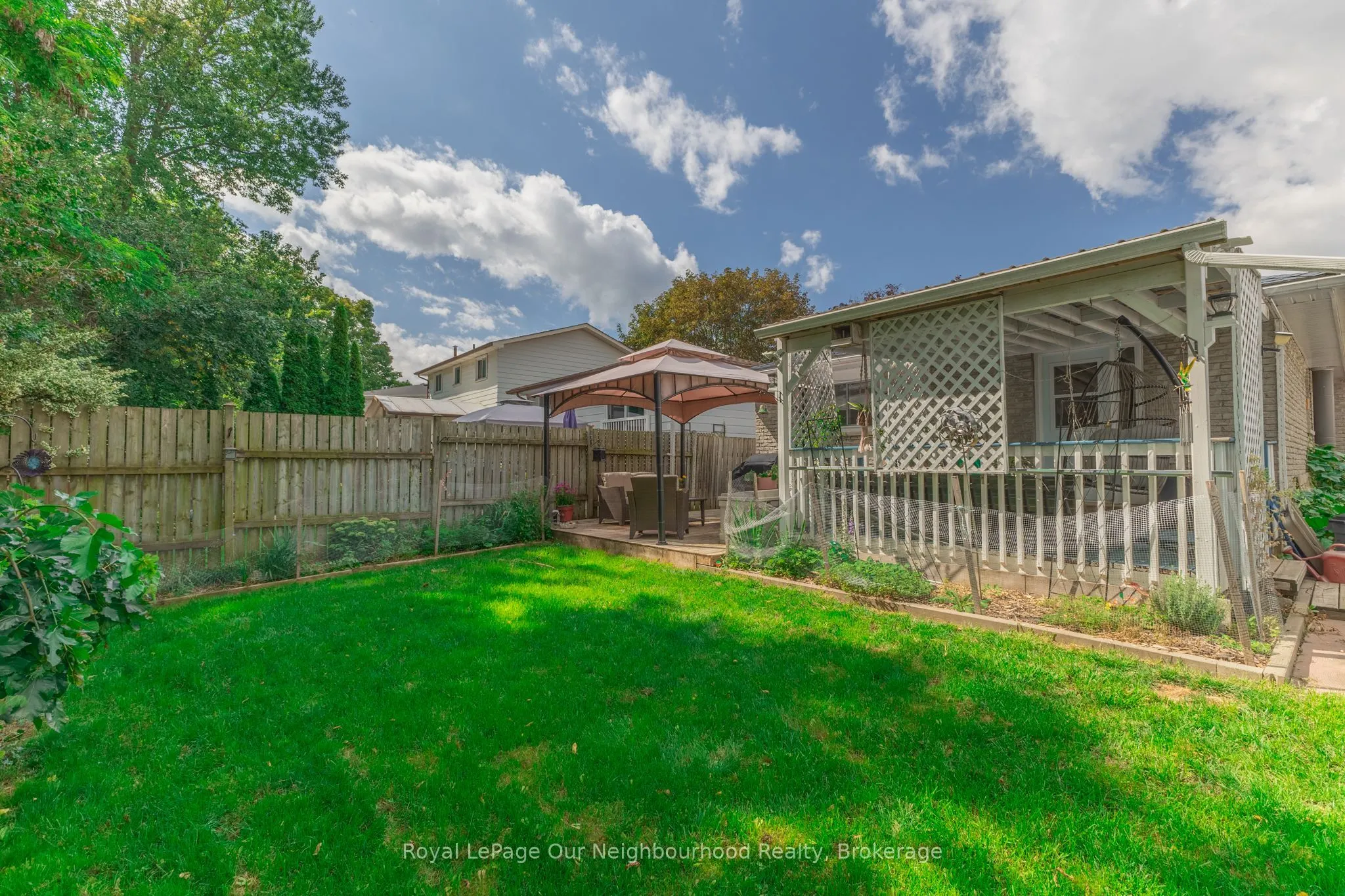 26 Ashdale Crescent
