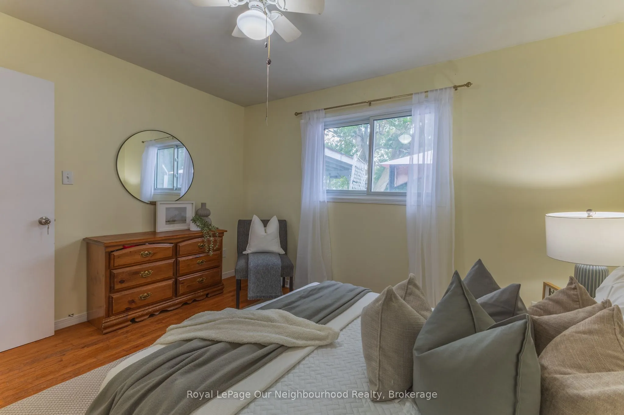 26 Ashdale Crescent