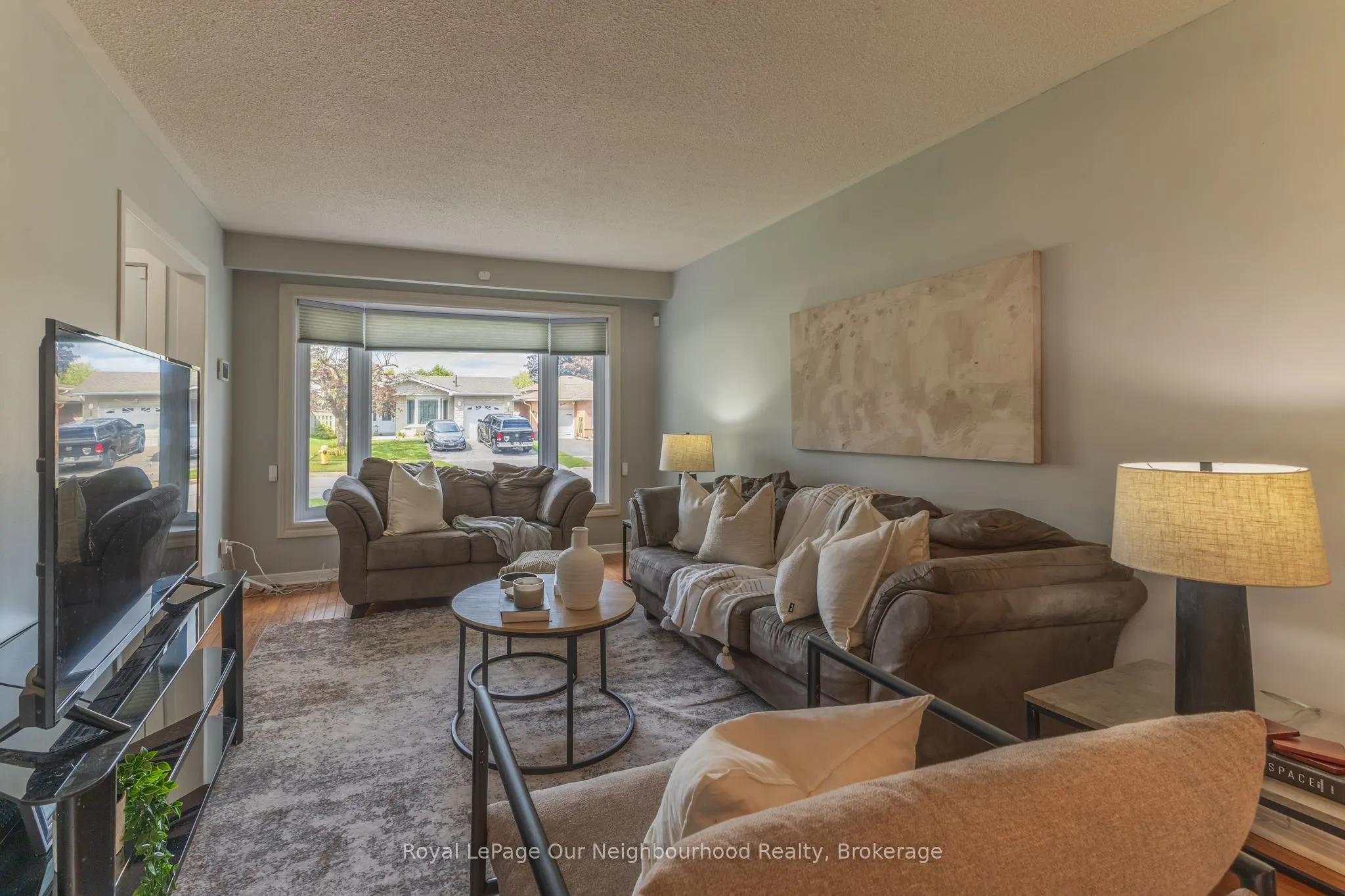 26 Ashdale Crescent