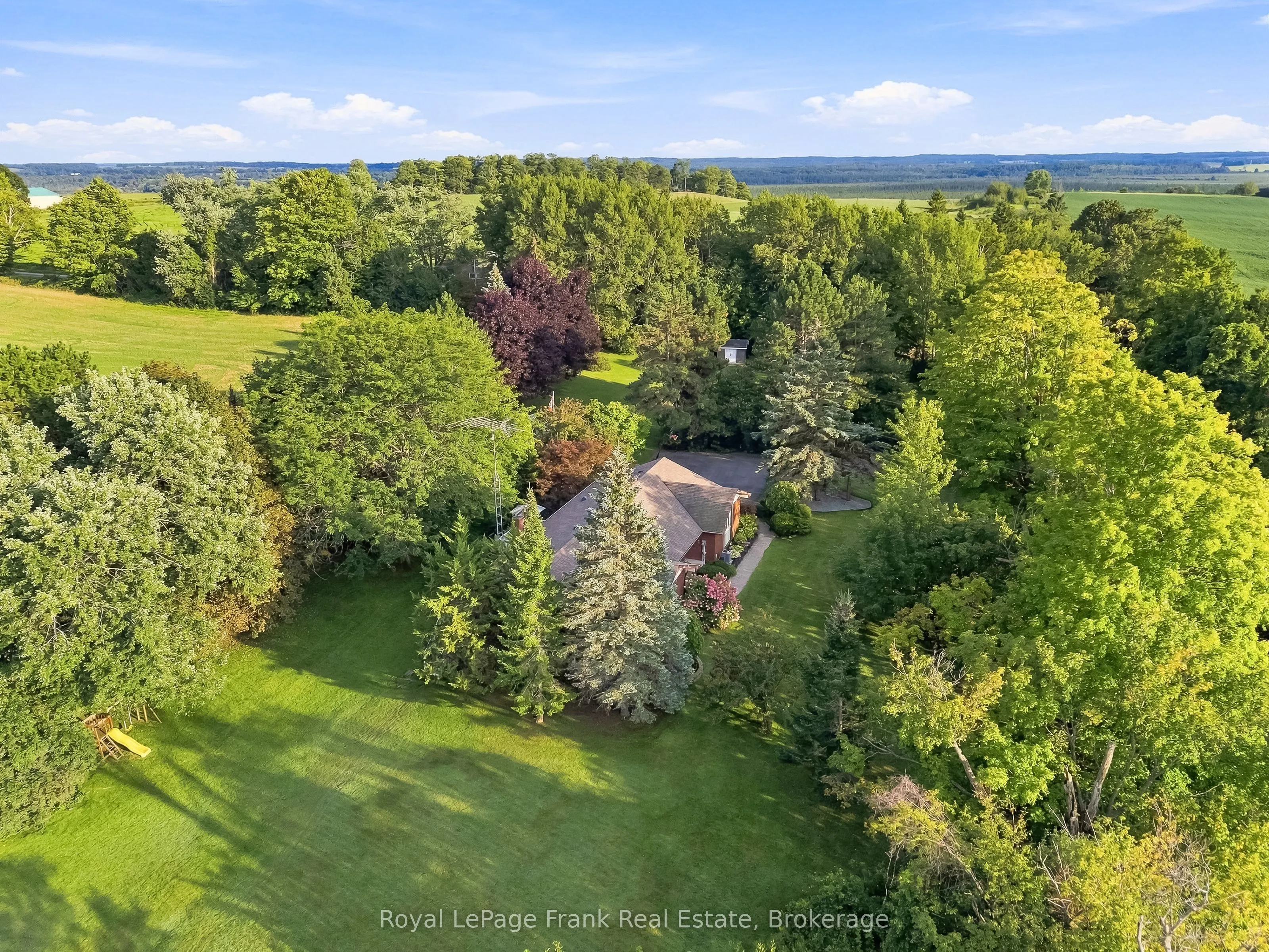 2407 Ashbridge Road