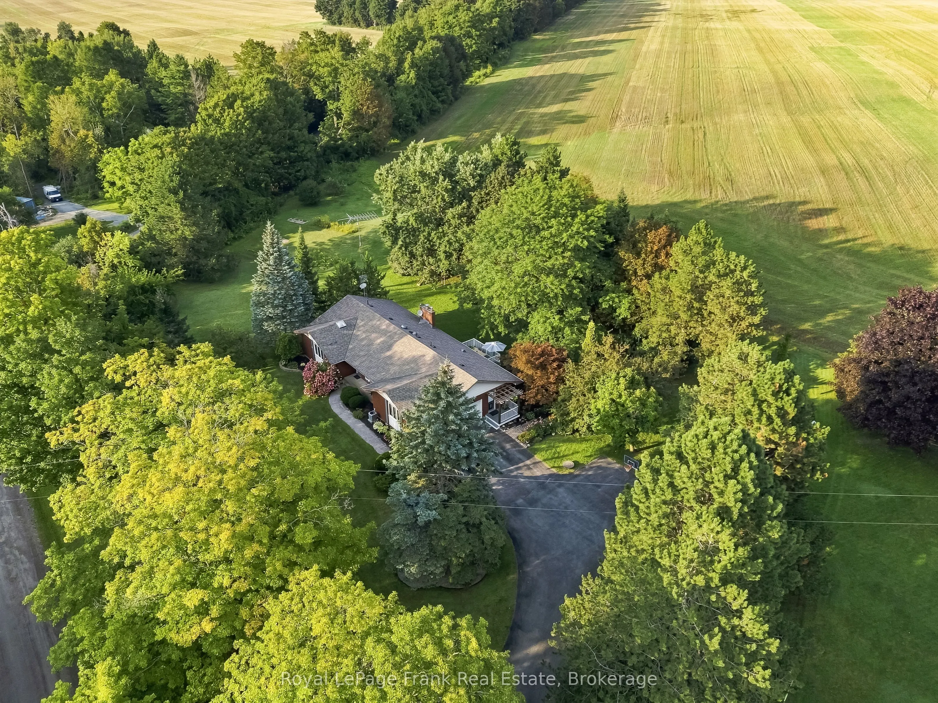 2407 Ashbridge Road