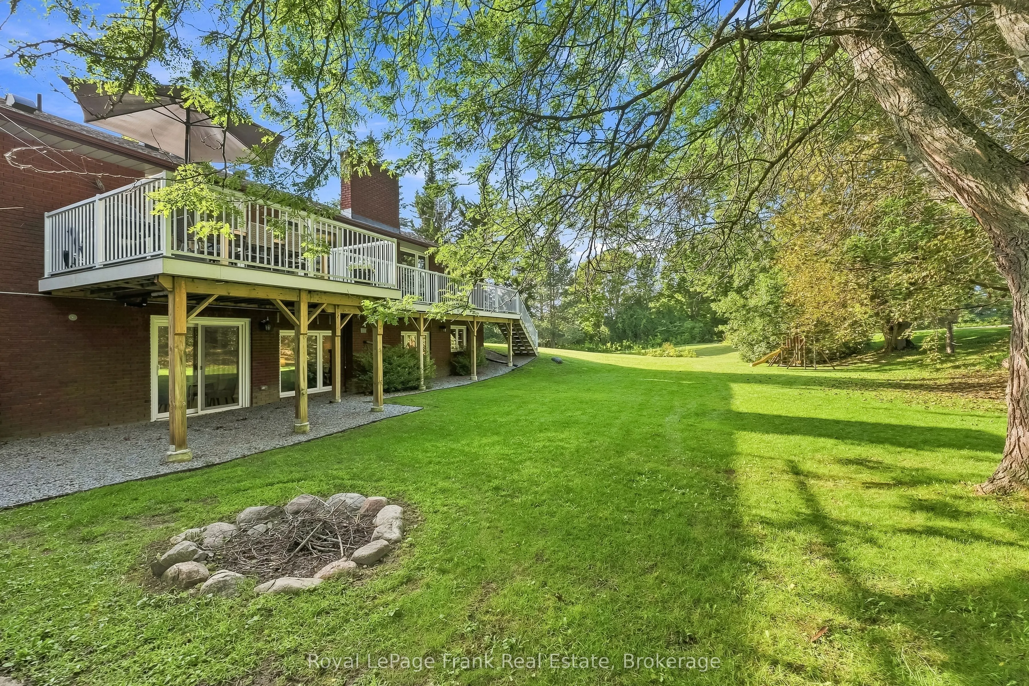 2407 Ashbridge Road