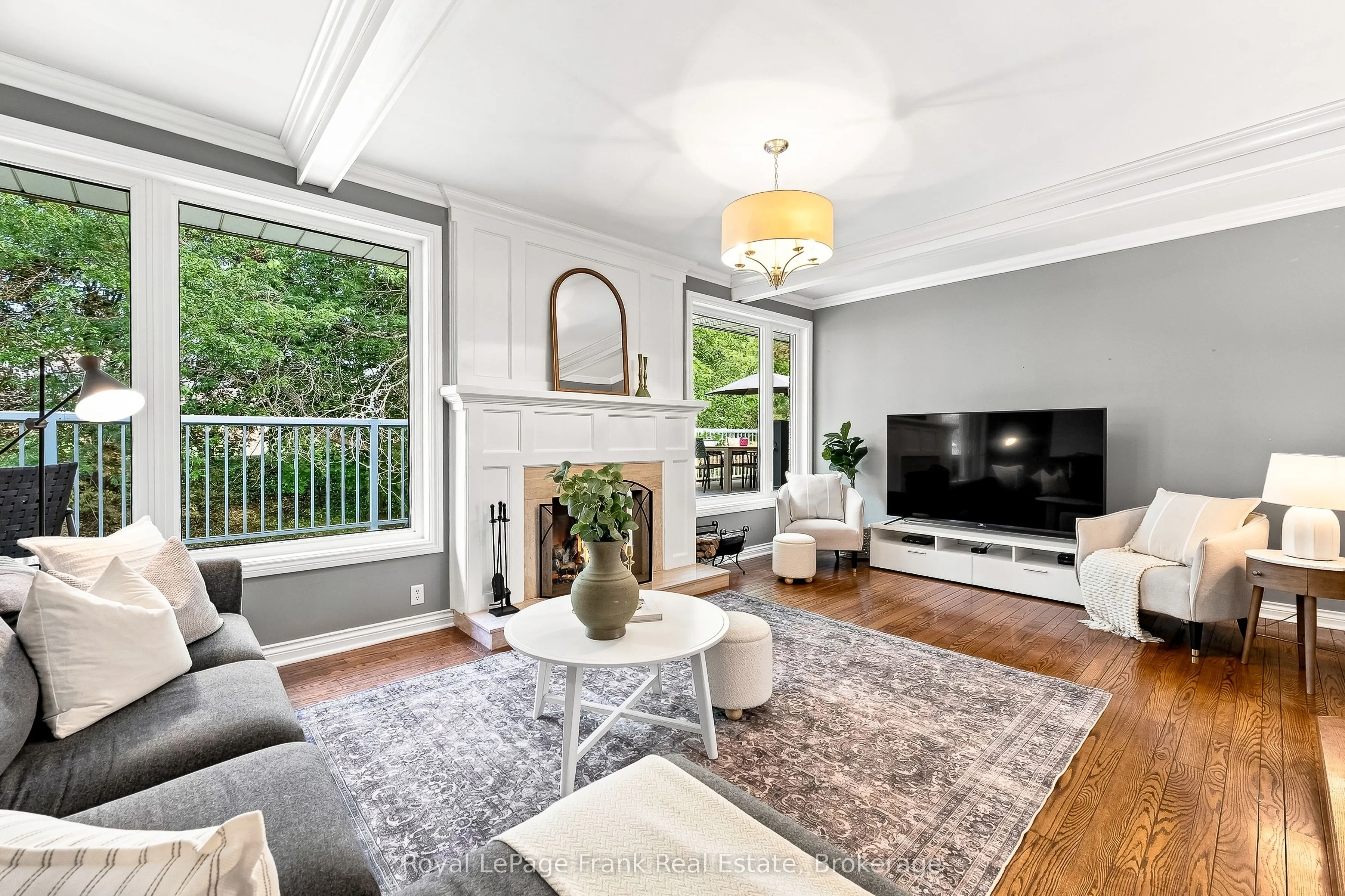 2407 Ashbridge Road