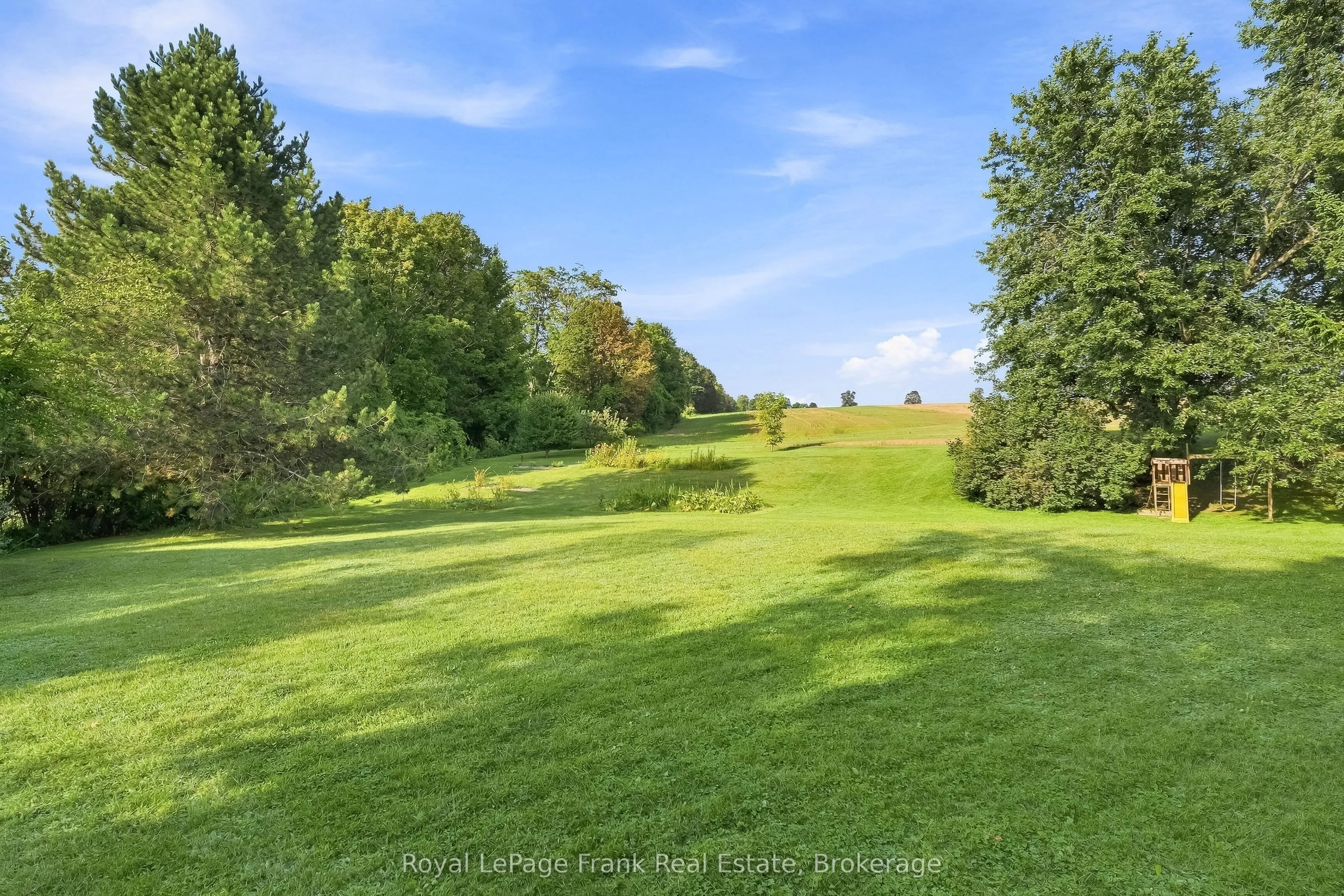 2407 Ashbridge Road