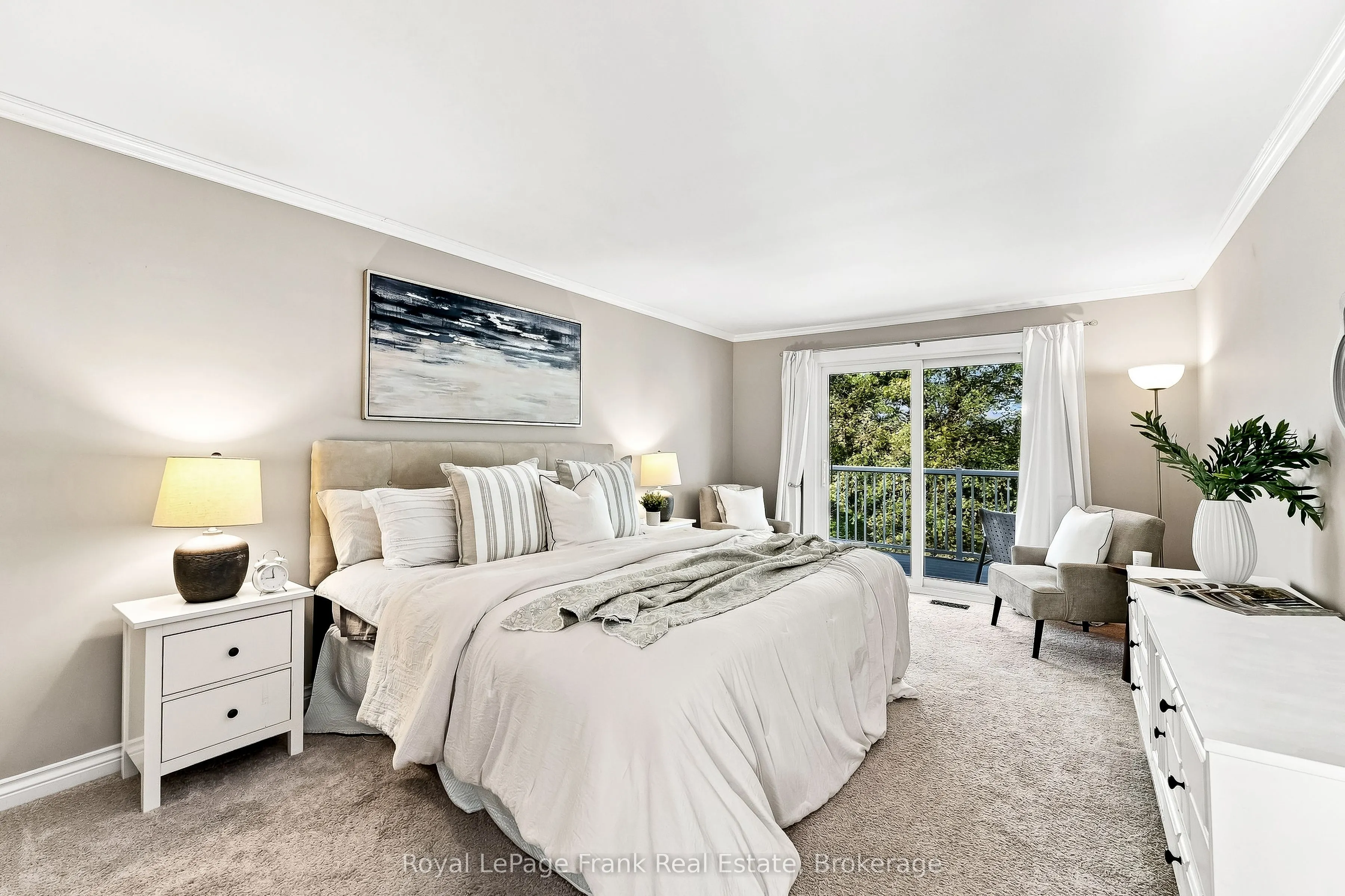 2407 Ashbridge Road