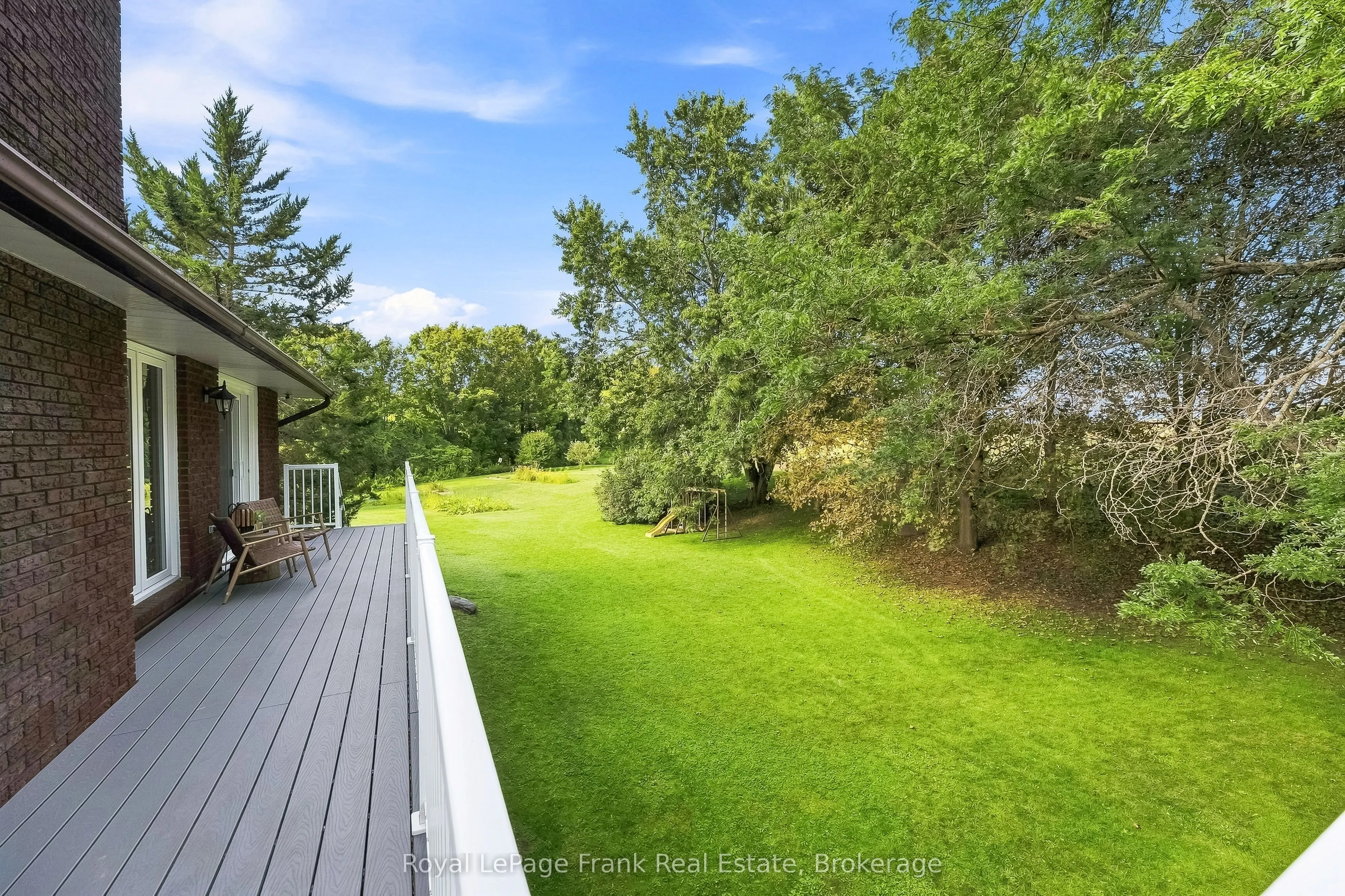 2407 Ashbridge Road