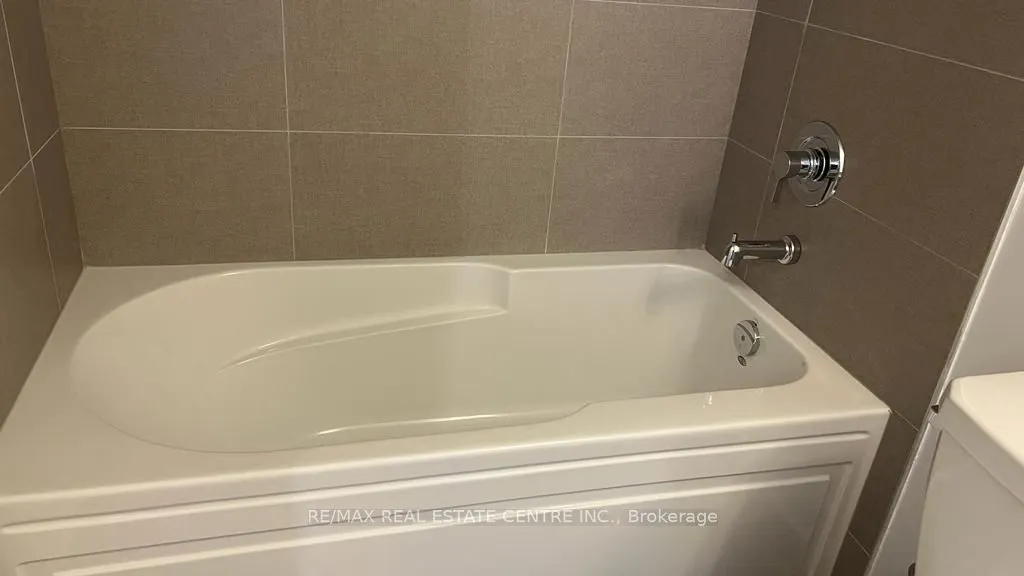 2550 Simcoe Street #2115