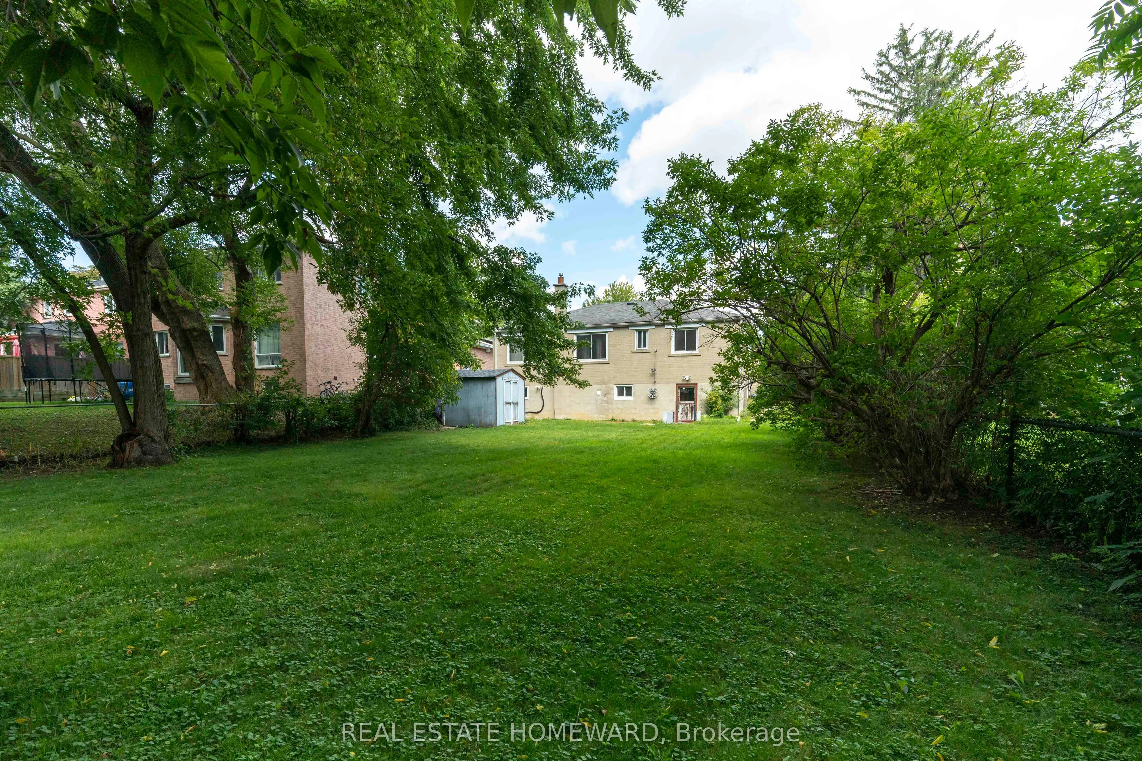 118 Zaph Avenue