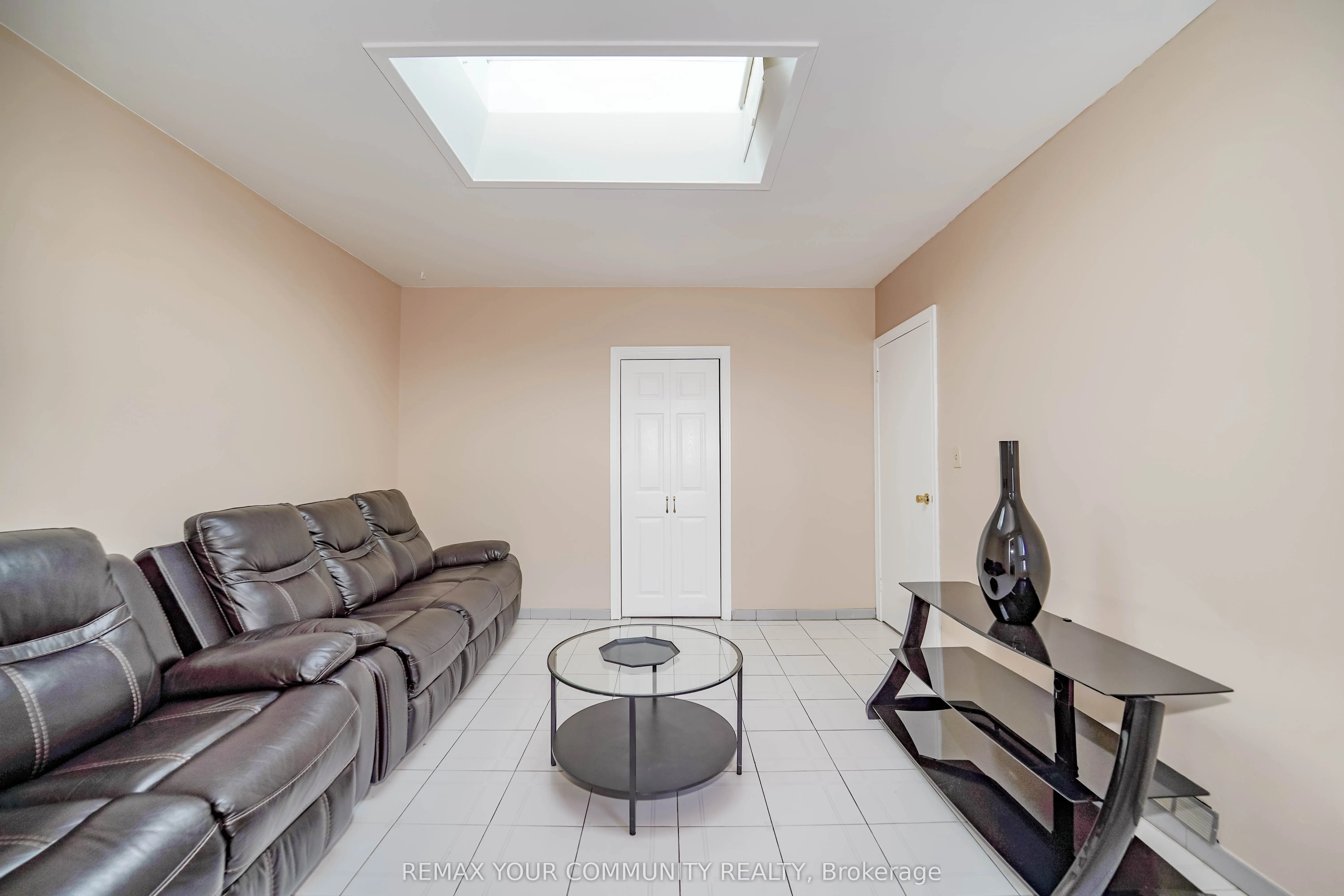 1378 Danforth Avenue #Room 2
