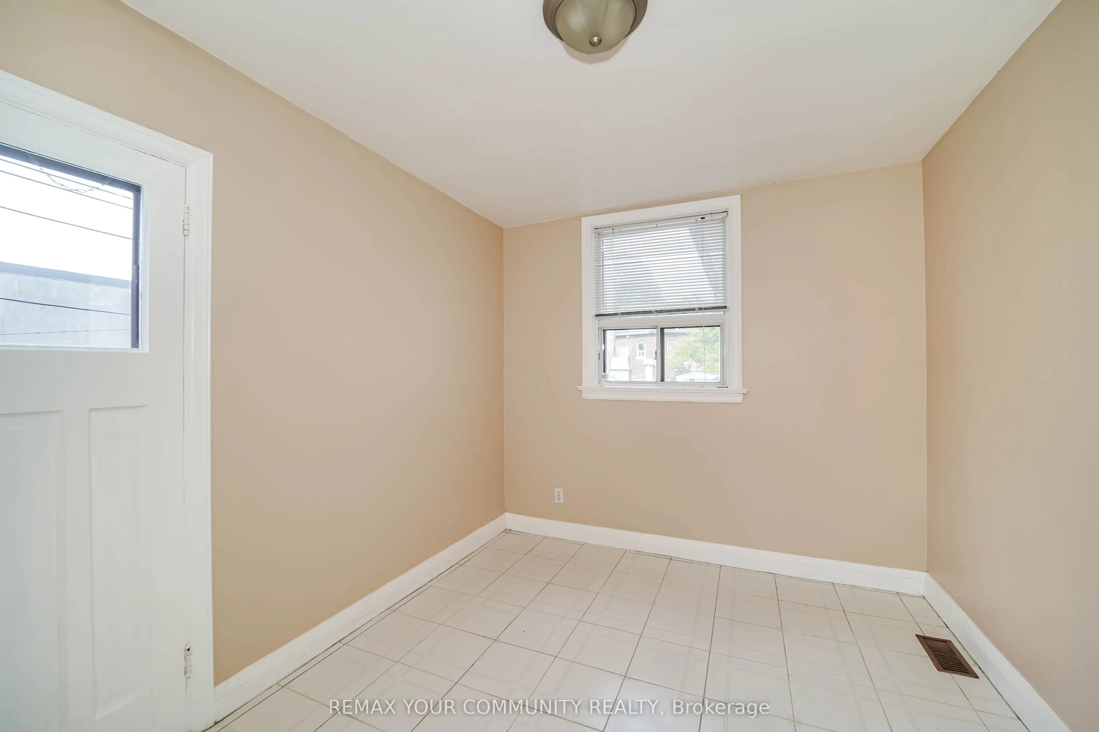 1378 Danforth Avenue #Room 3