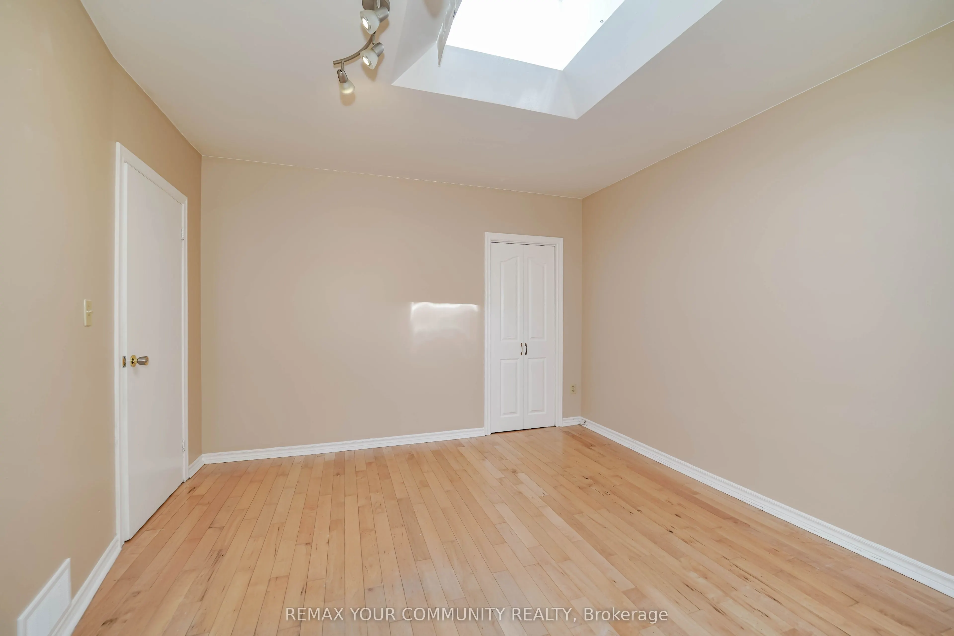 1378 Danforth Avenue #01