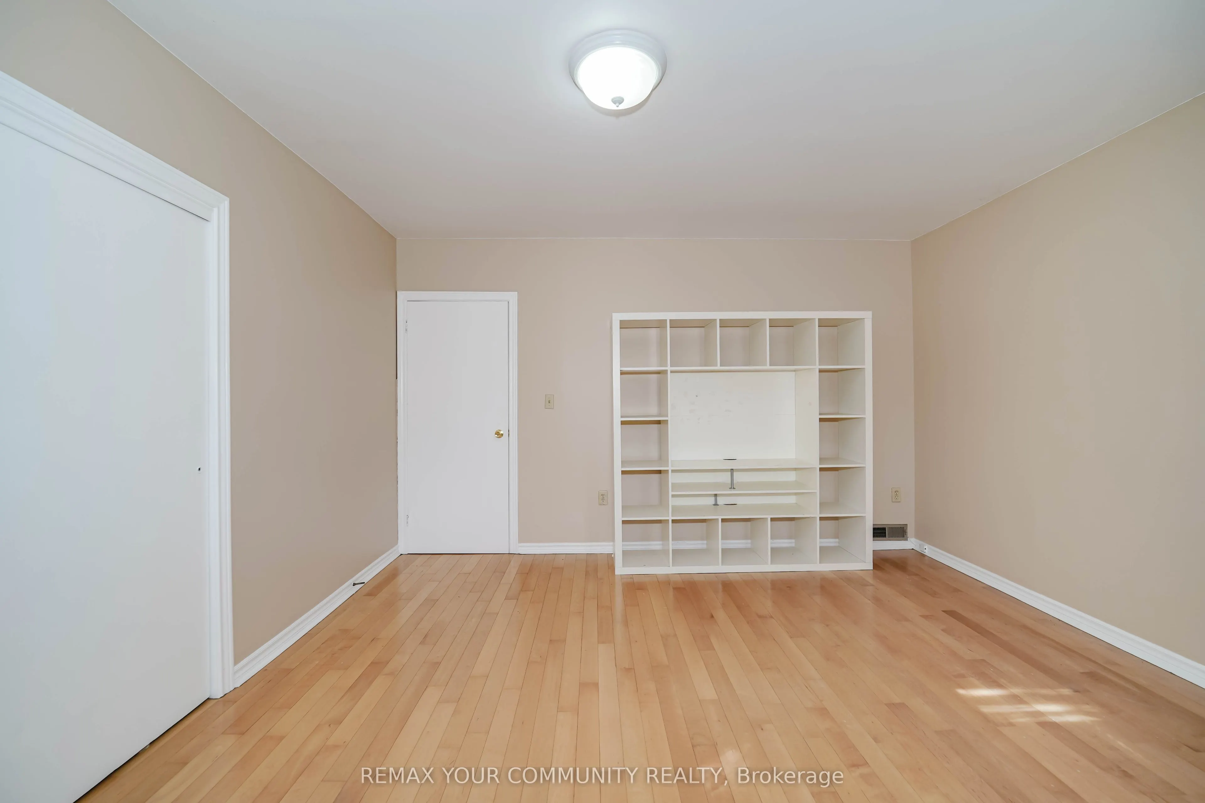 1378 Danforth Avenue #01