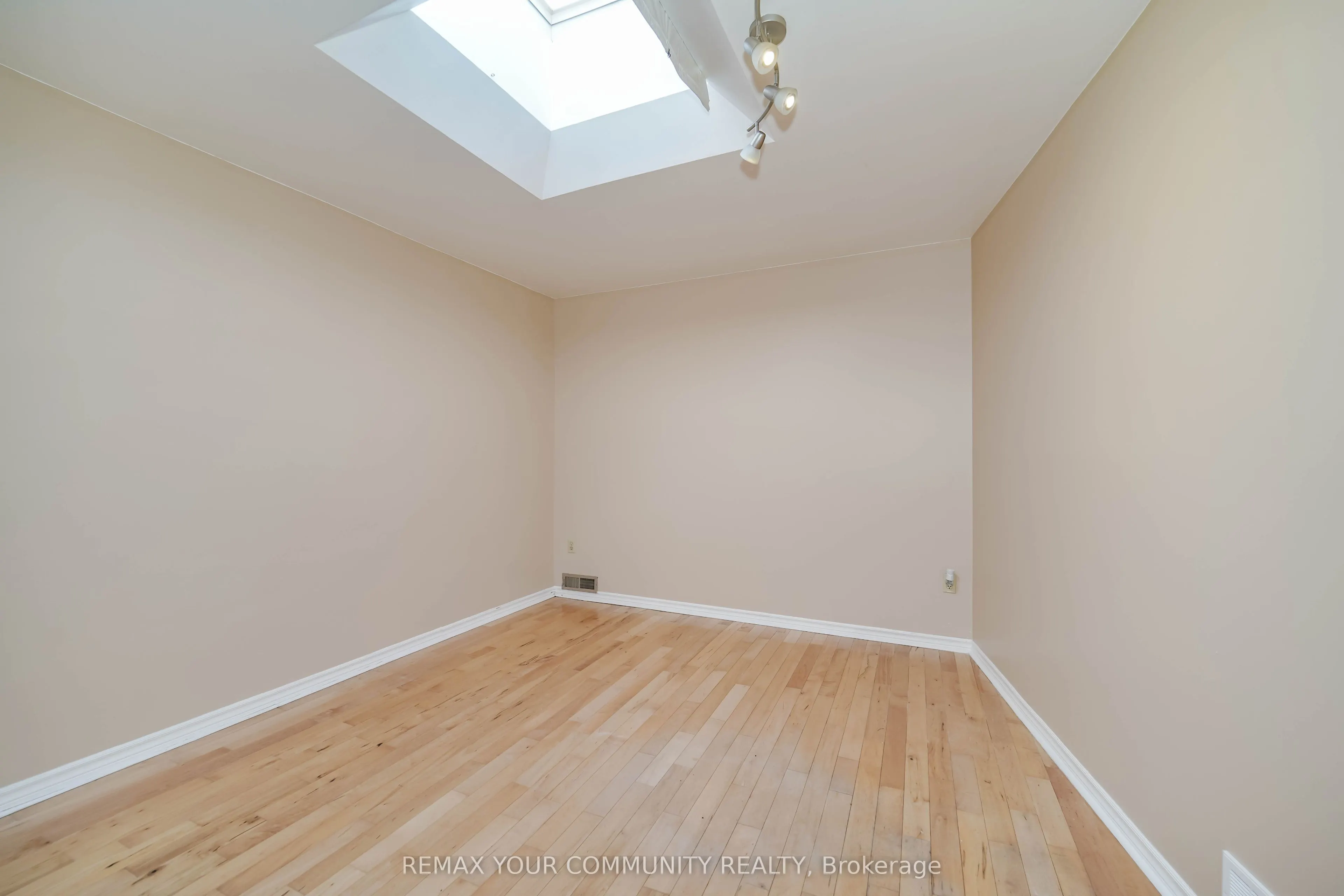 1378 Danforth Avenue #01