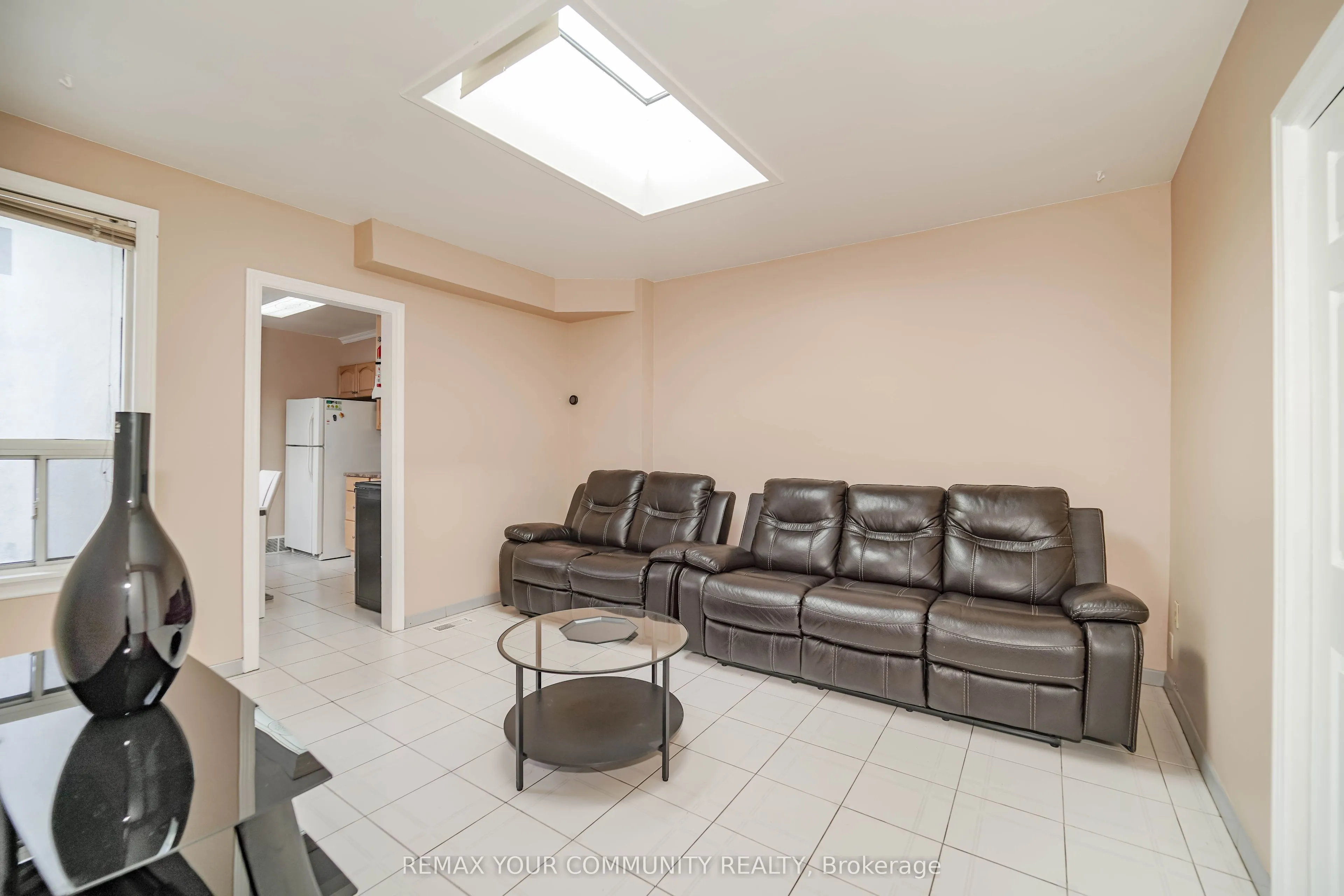 1378 Danforth Avenue #01