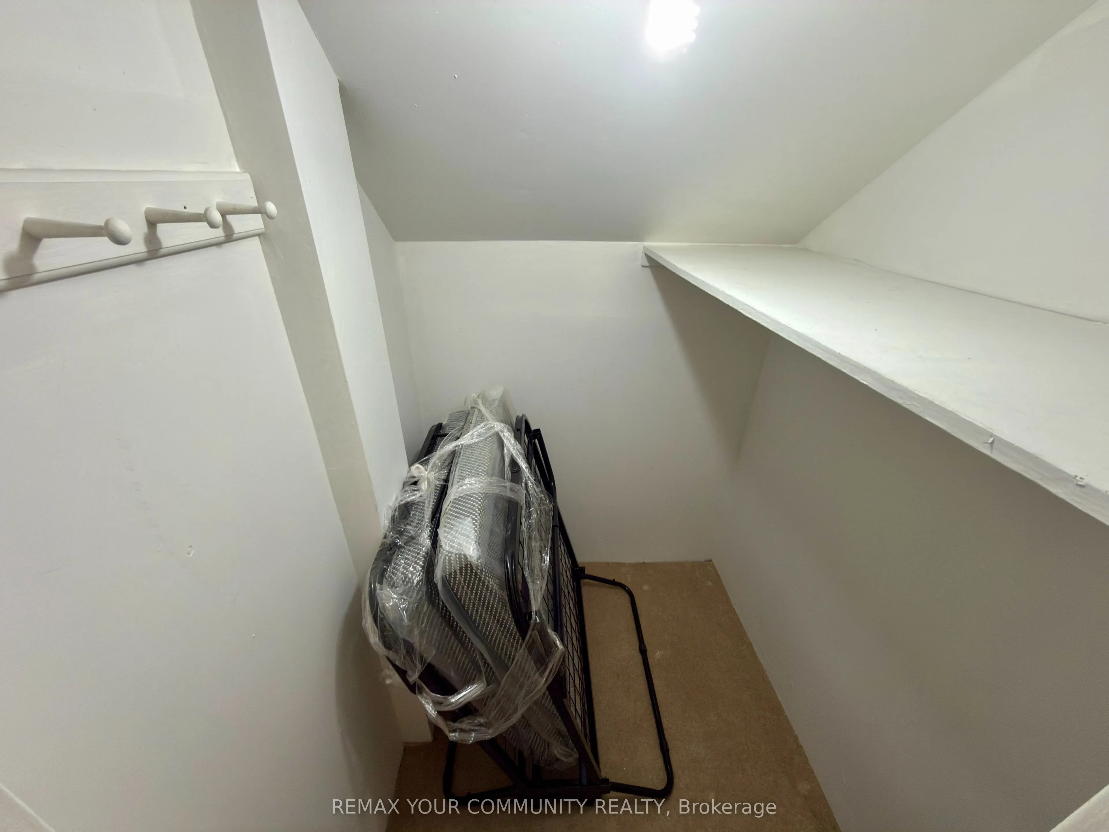 86 Lesmount Avenue #Lower Room 2
