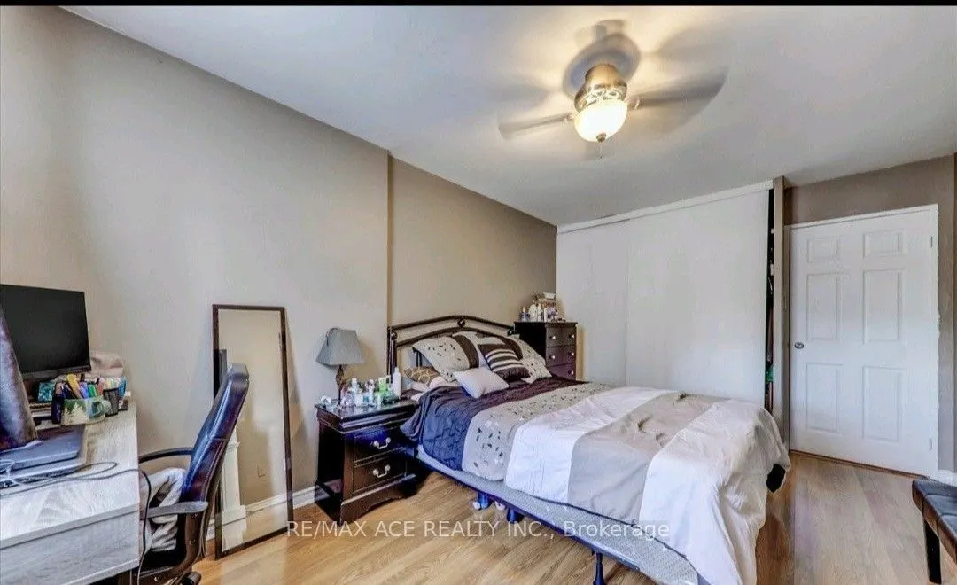 3420 Eglinton Avenue E #608