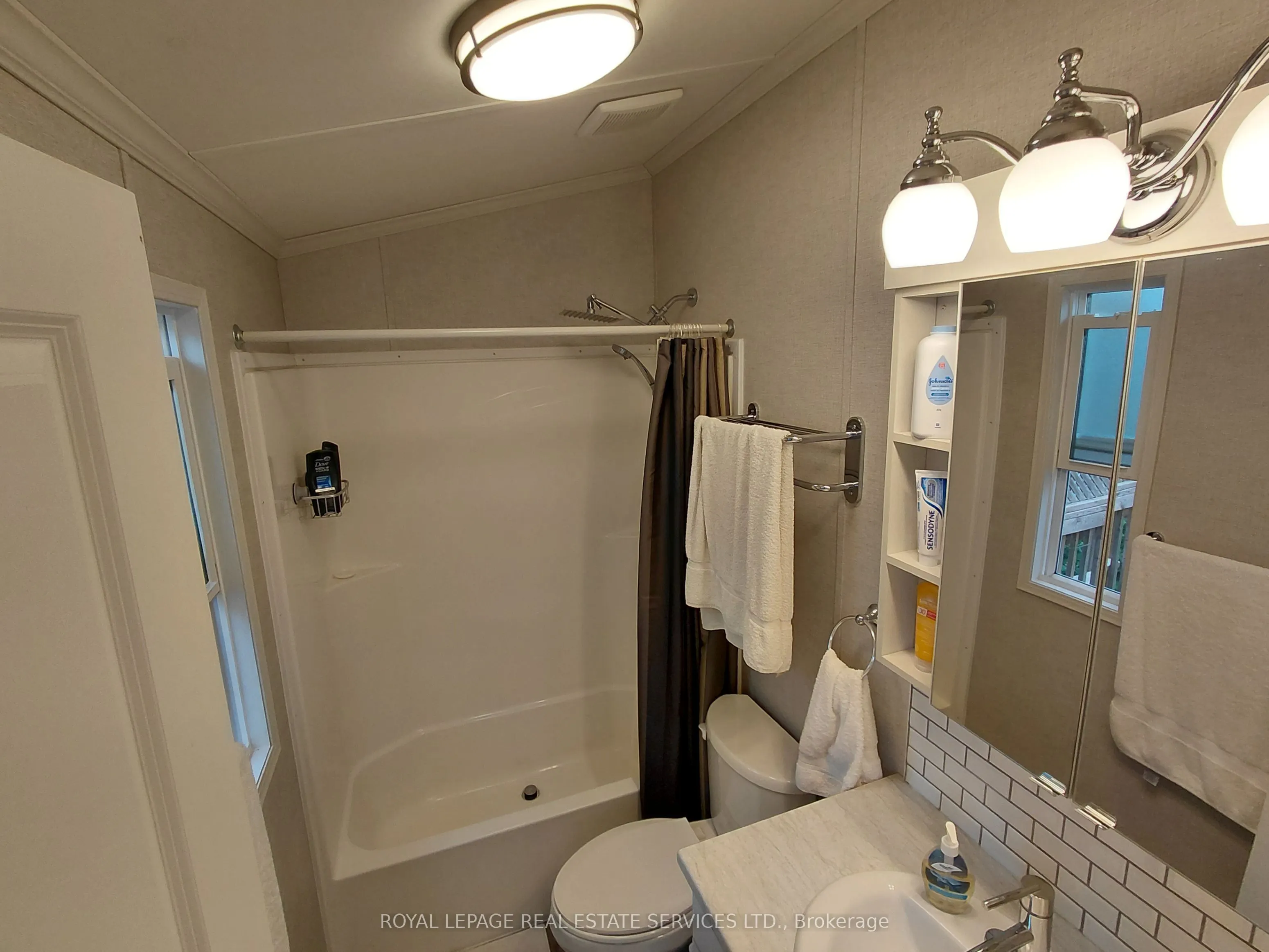 225 Platten Boulevard