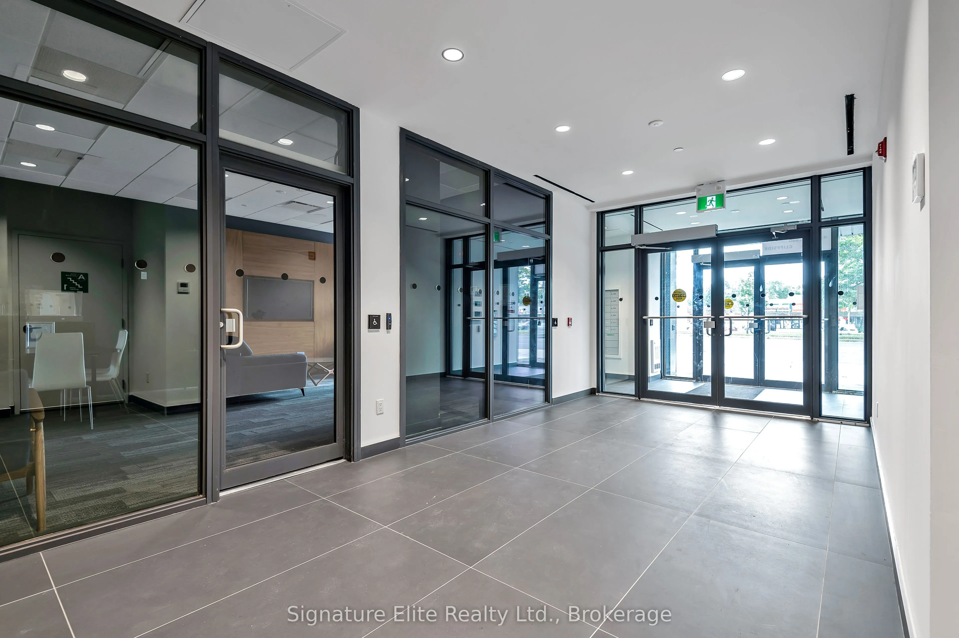 2382 Kingston Road #403