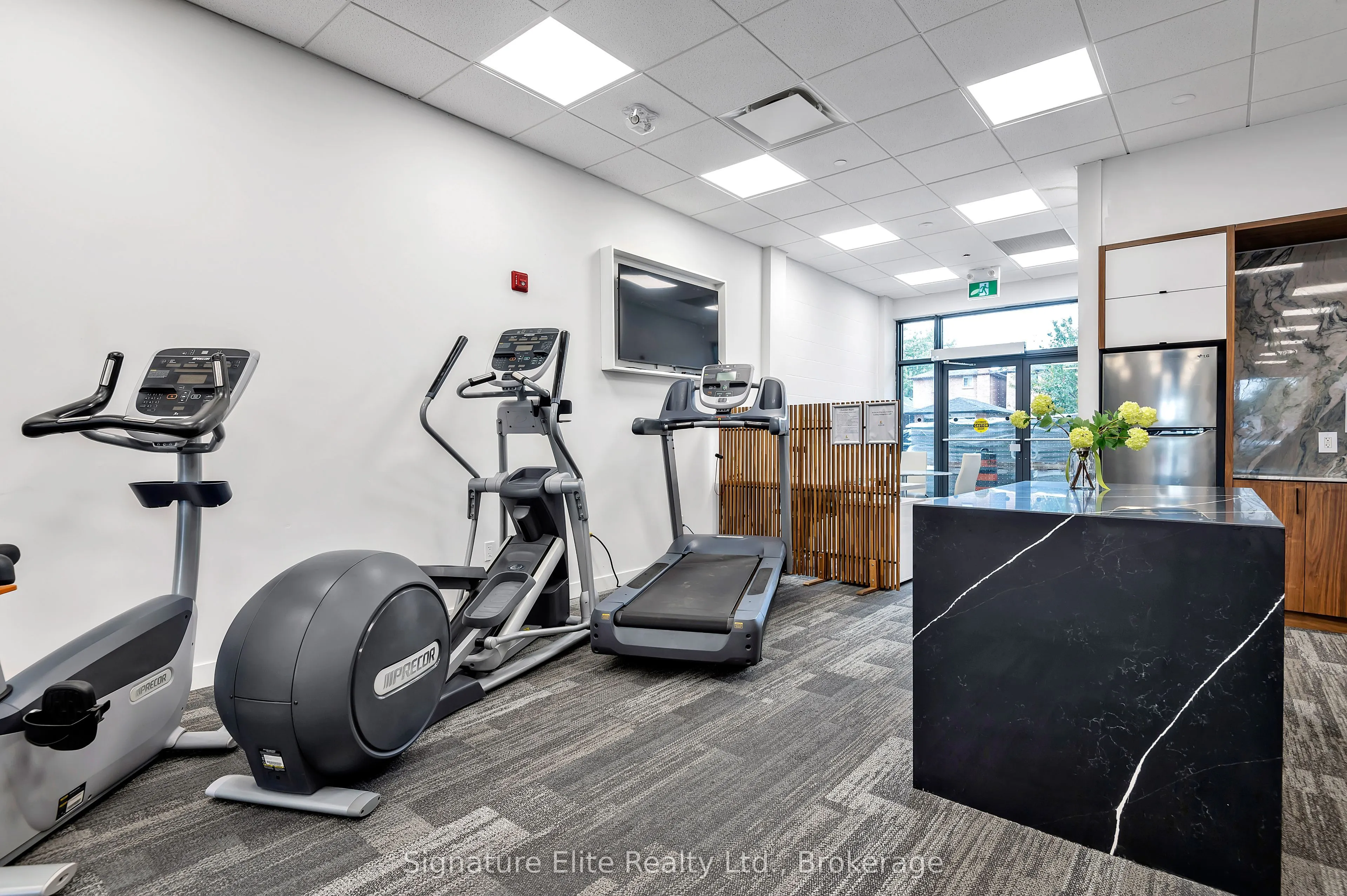 2382 Kingston Road #403