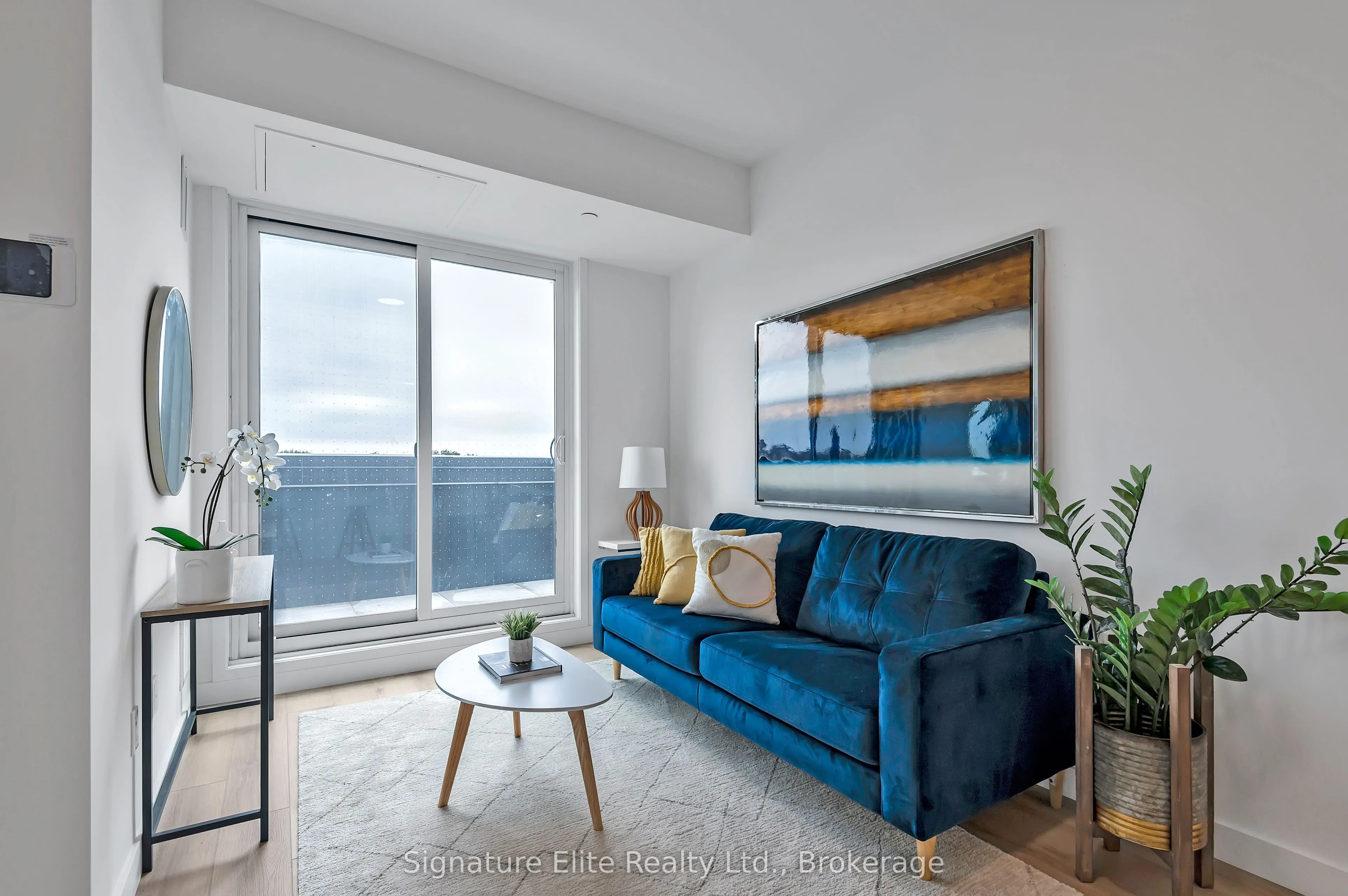2382 Kingston Road #403