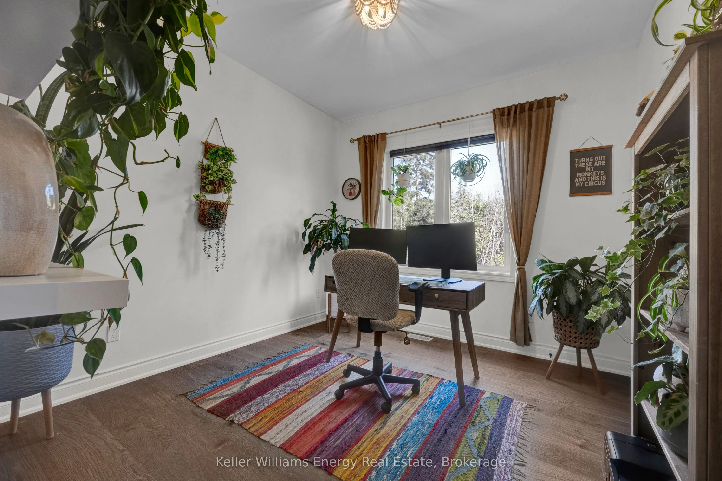 29 Waldweg Drive