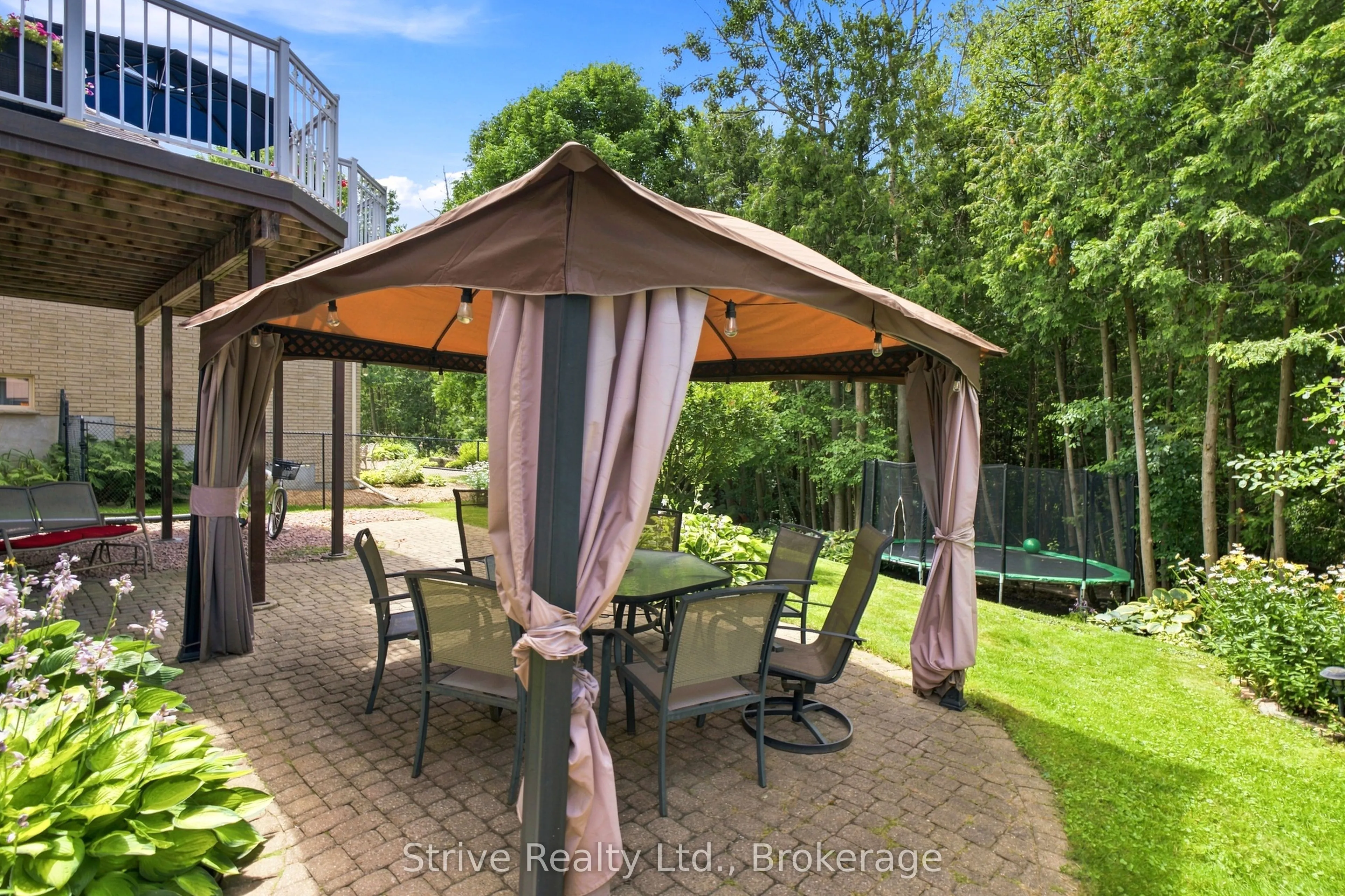 8 Rowland Court