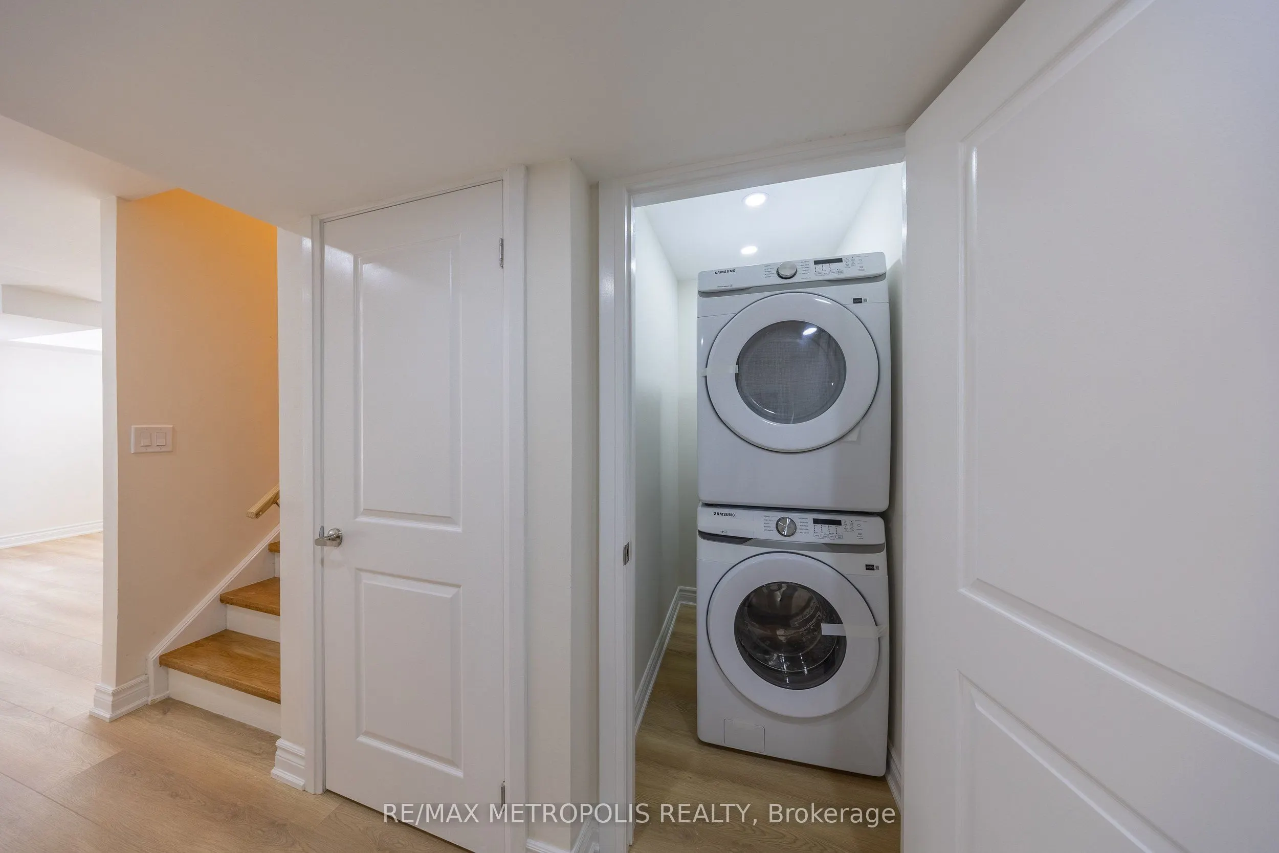 23 Gordon Cowling Street