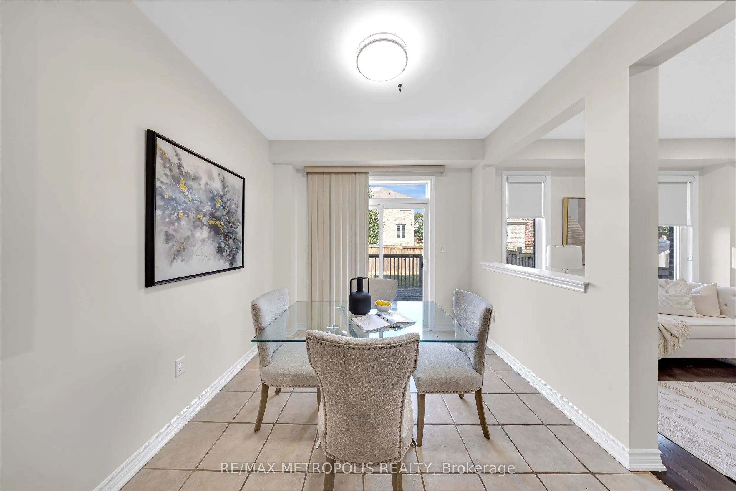 23 Gordon Cowling Street