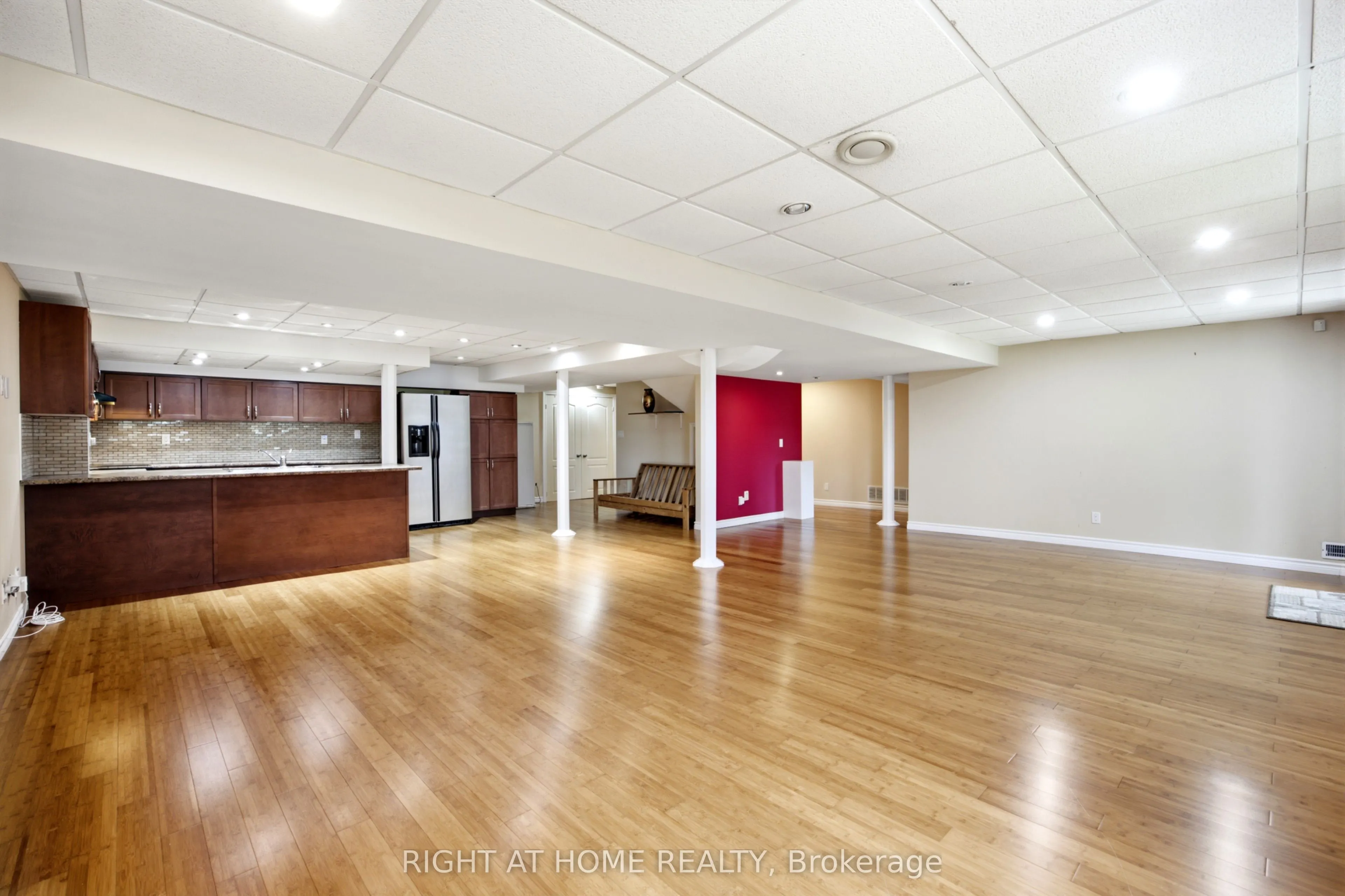 1427 Aldergrove Court