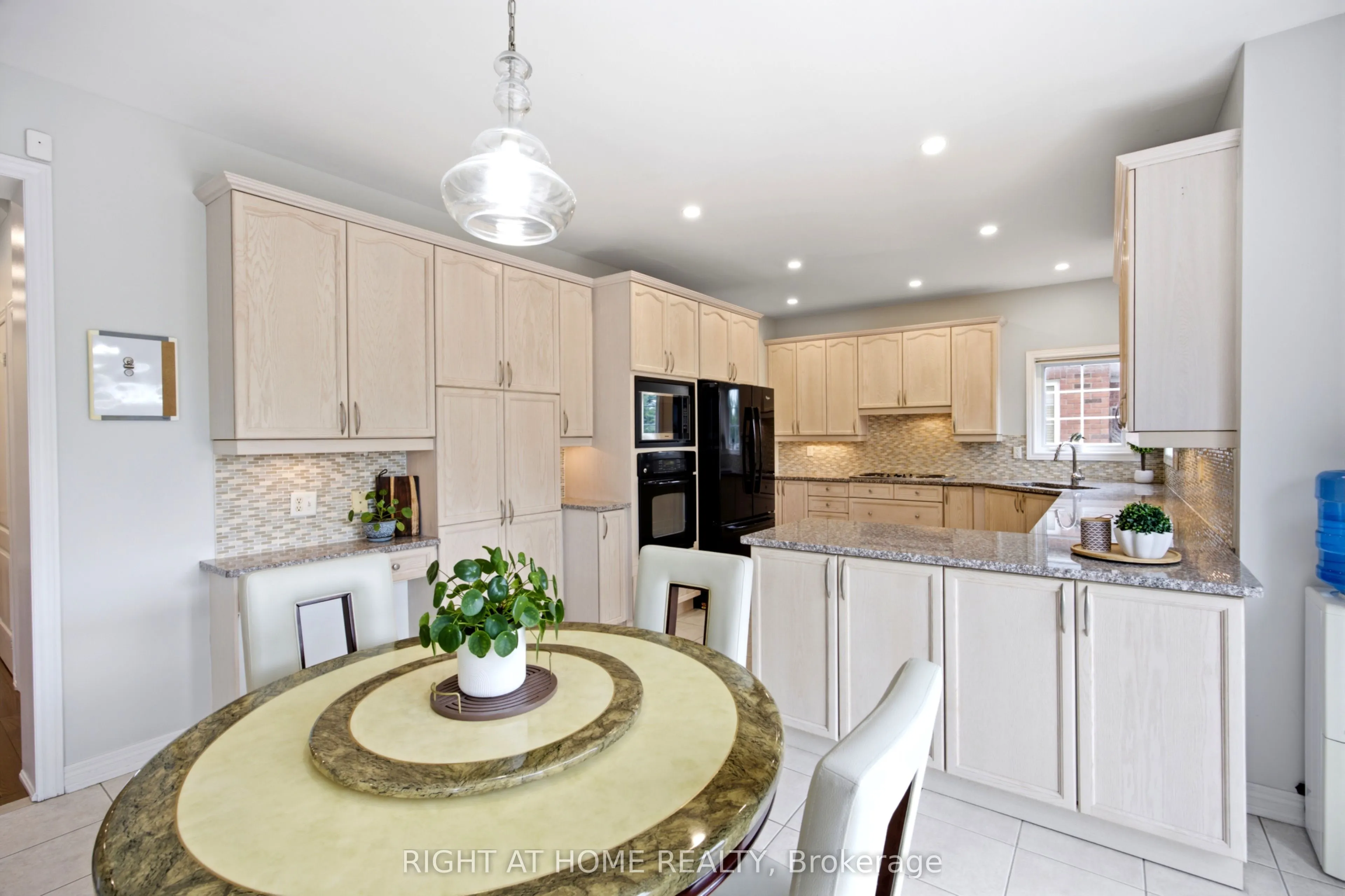 1427 Aldergrove Court
