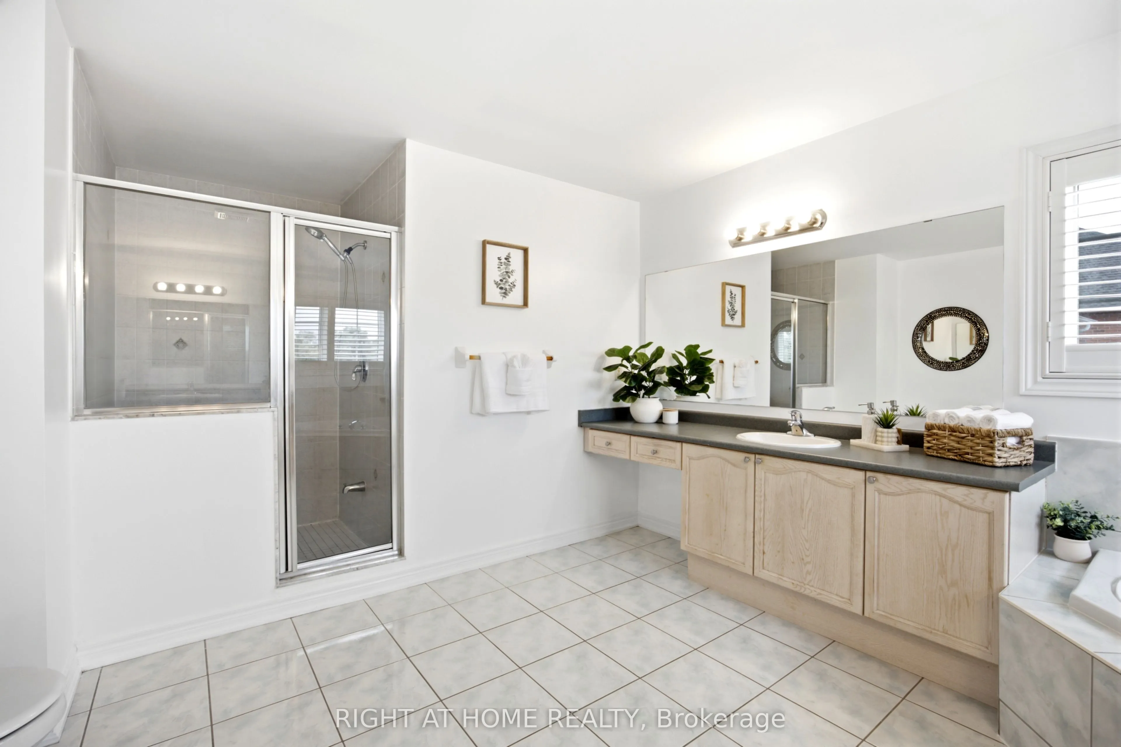 1427 Aldergrove Court